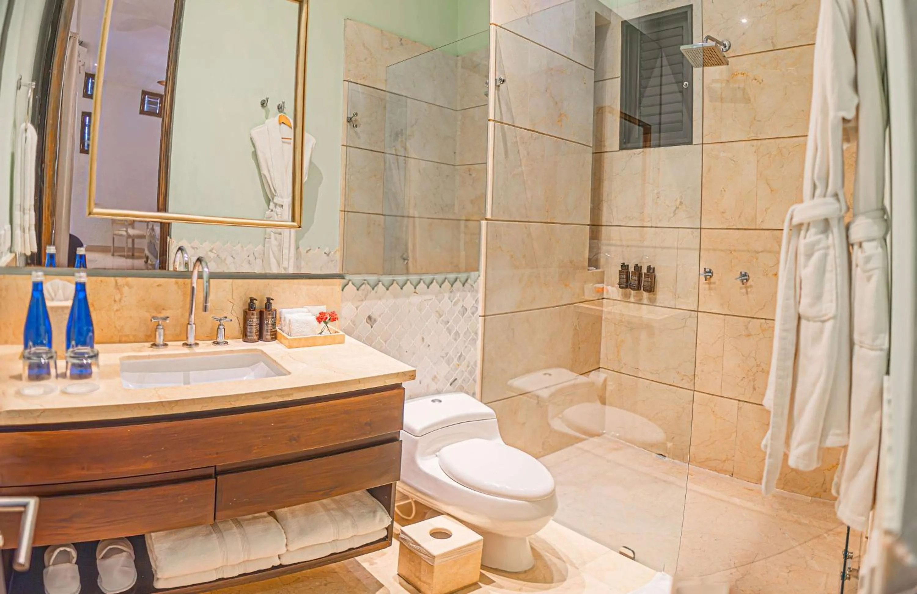 Bathroom in Hotel Capellán de Getsemaní