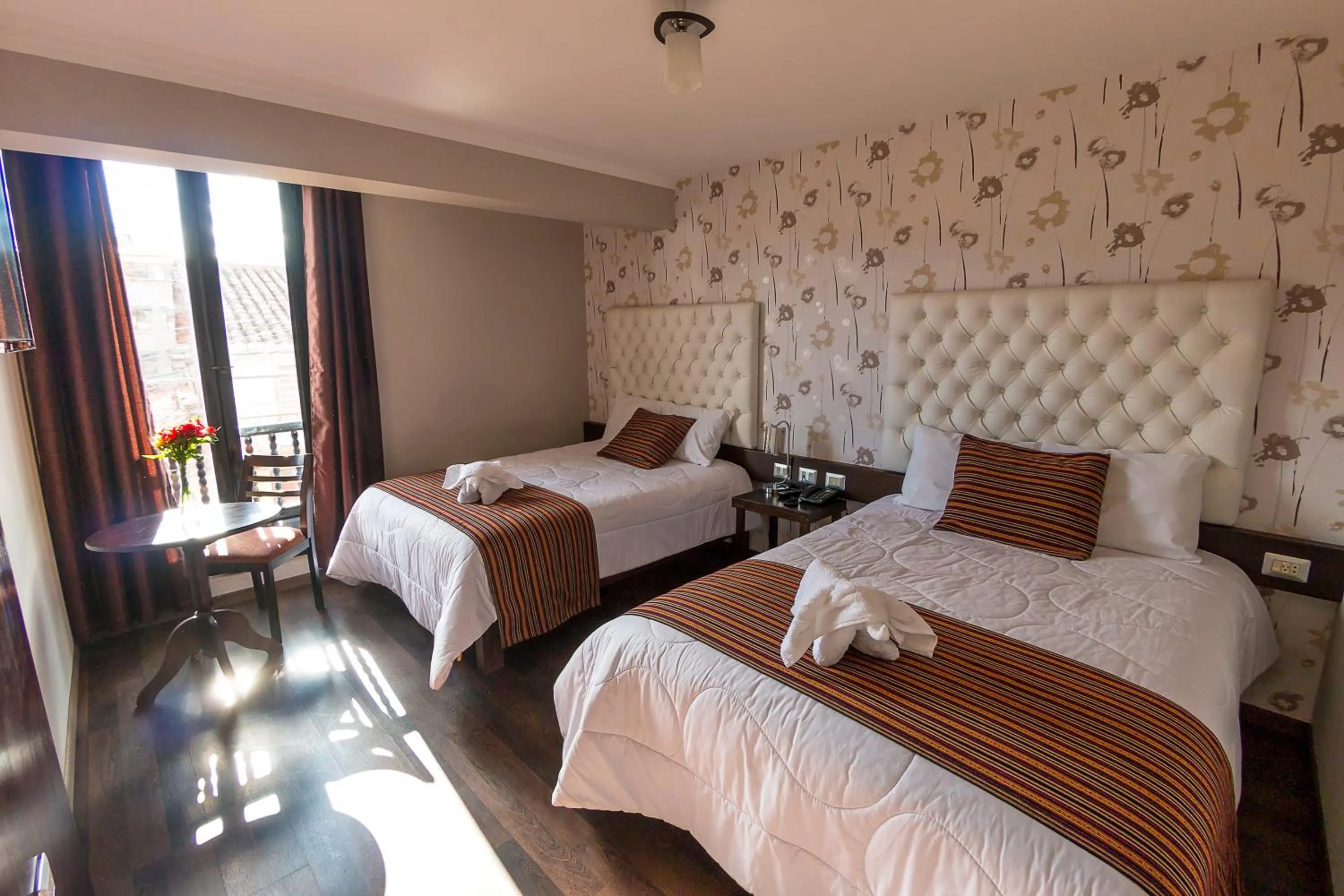 City view, Bed in Ureta Hotel