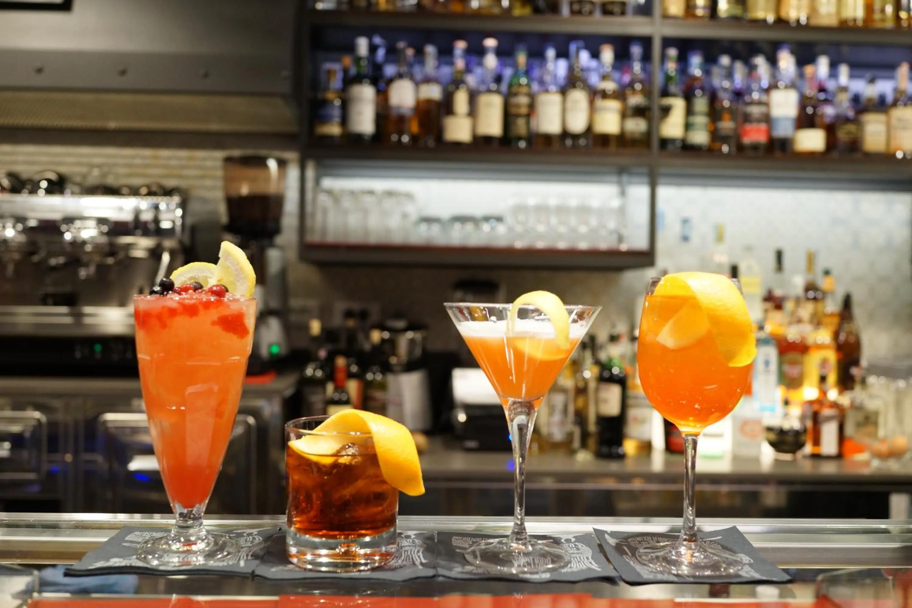 Lounge or bar in Alessandro Palace & Bar