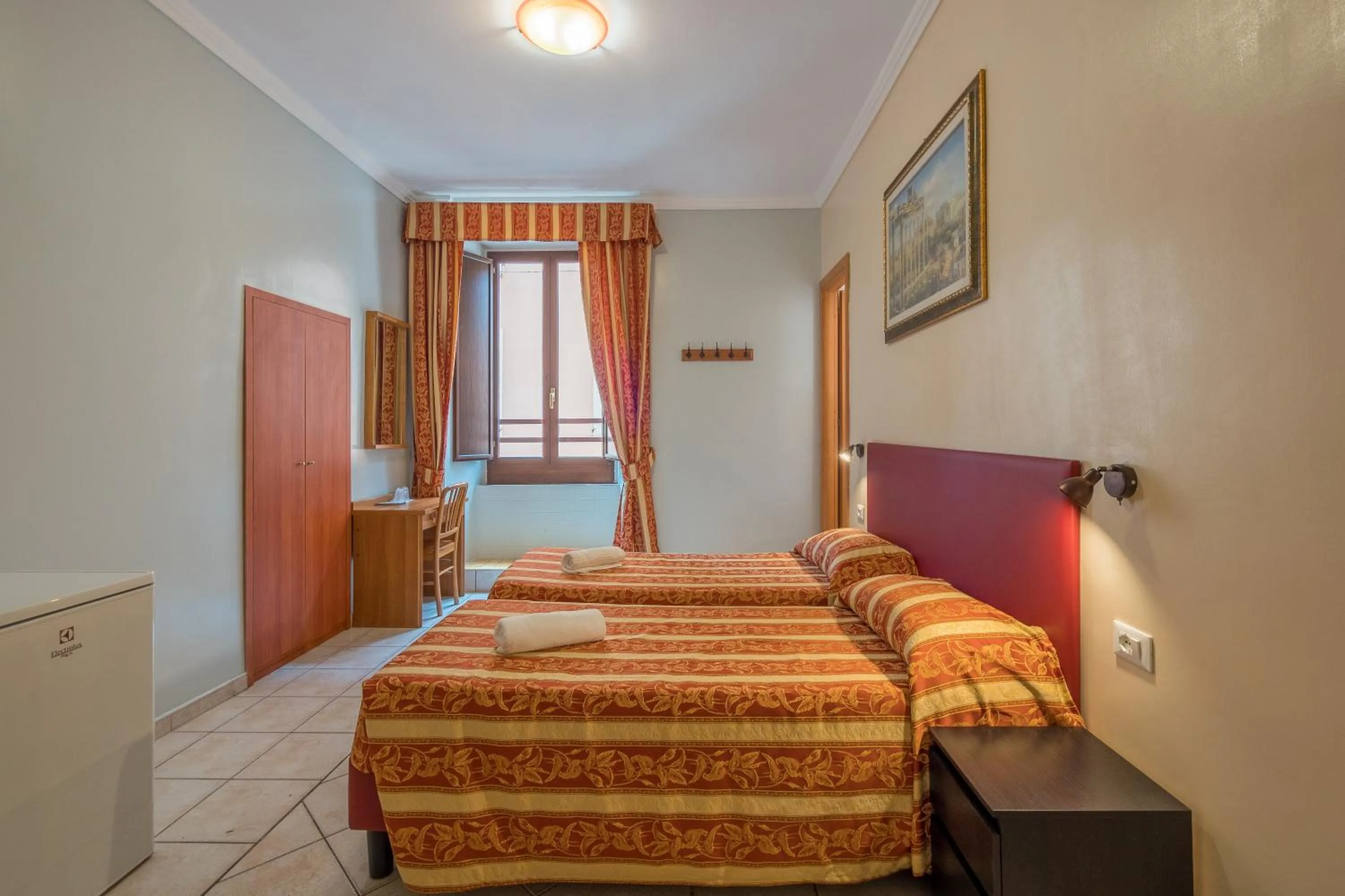 Bedroom, Bed in Alessandro Palace & Bar