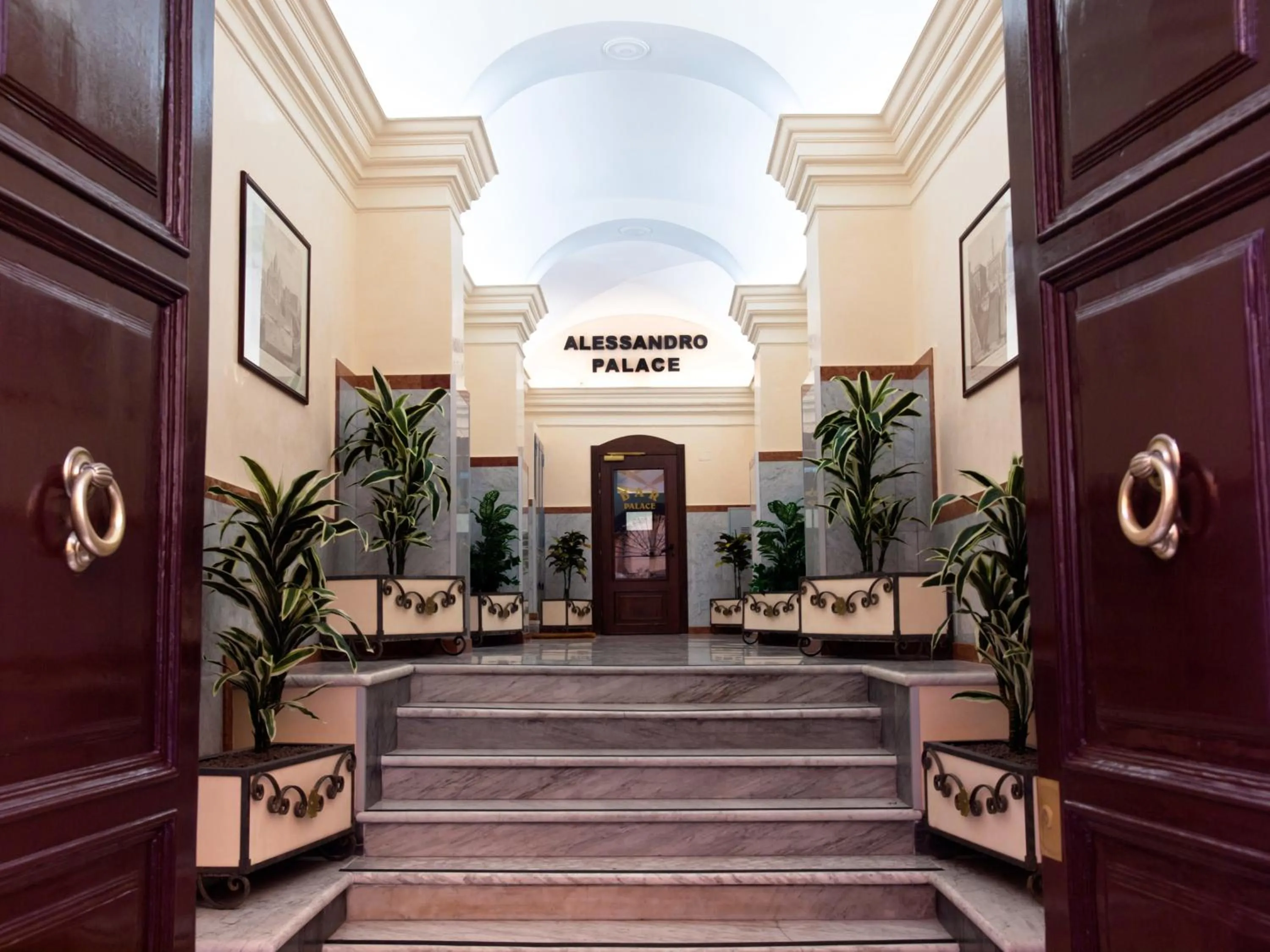Facade/entrance in Alessandro Palace & Bar