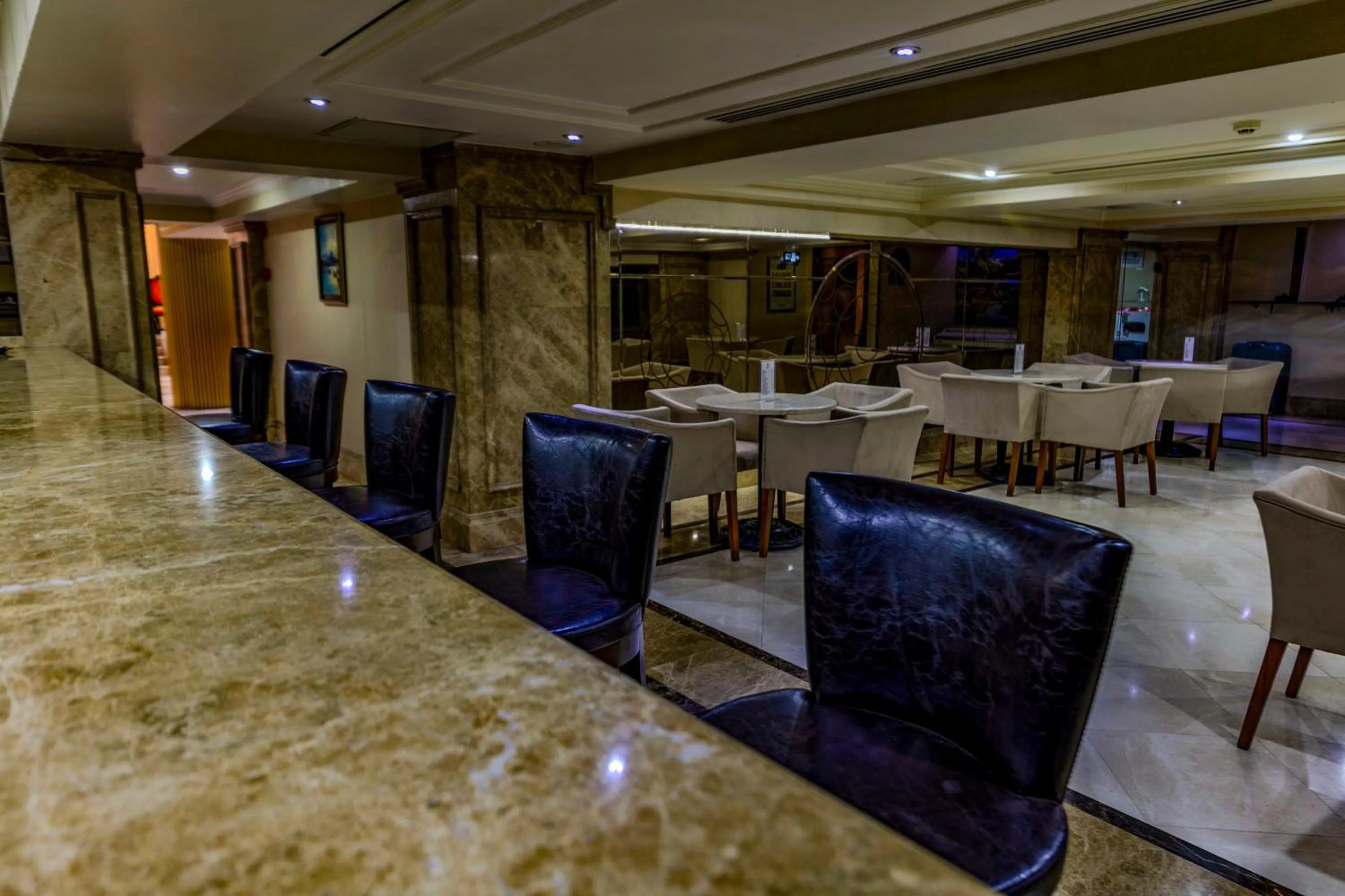 Restaurant/places to eat in Tilia Hotel