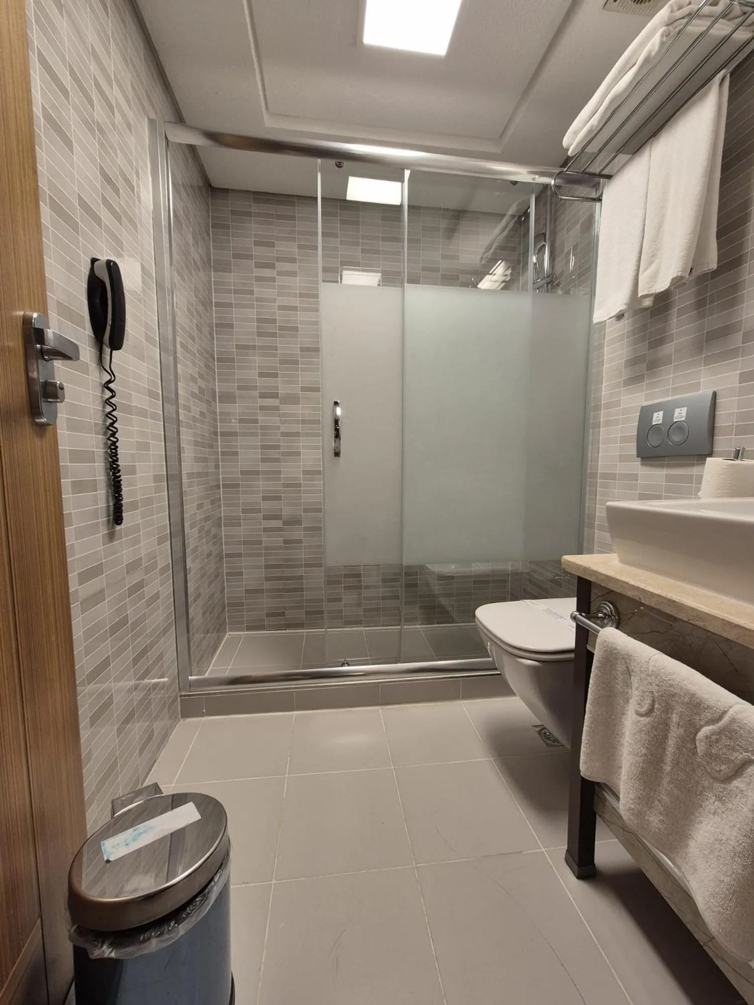 Shower in İstanbul Trend Hotel Old City