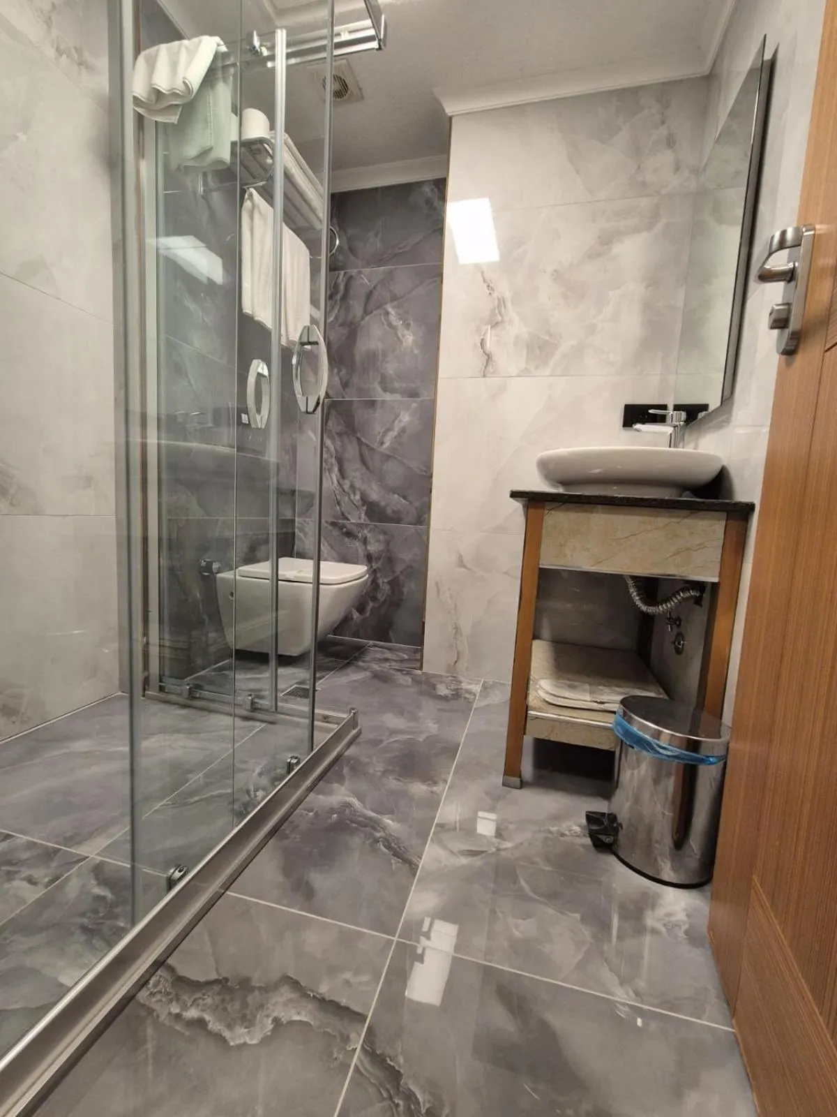 Shower in İstanbul Trend Hotel Old City