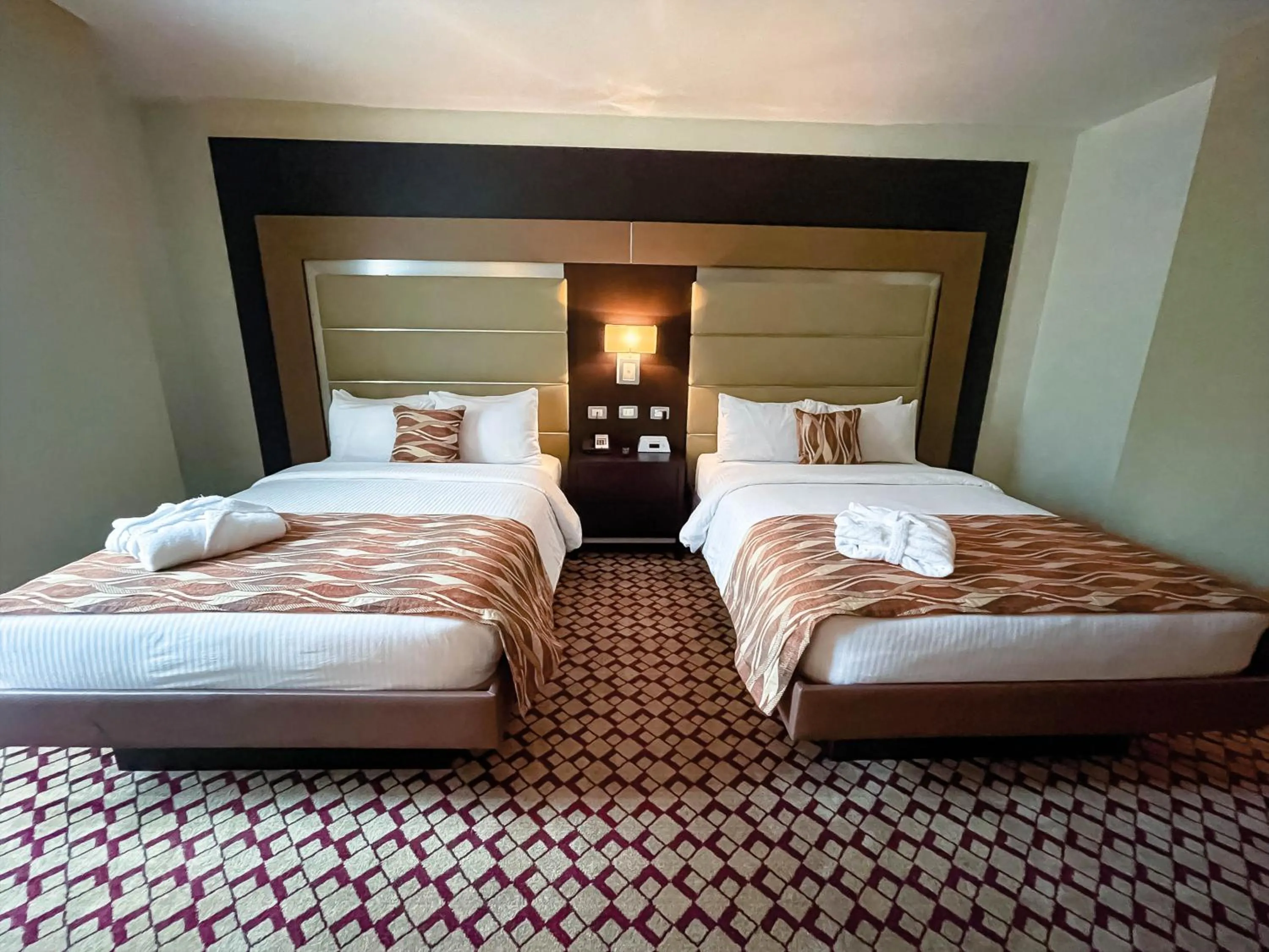 Bed in Waldorf Hotel