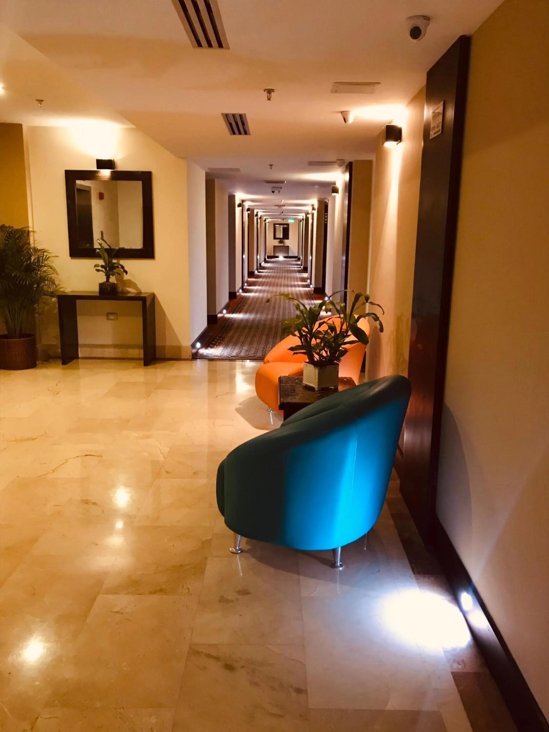 Area and facilities in Waldorf Hotel