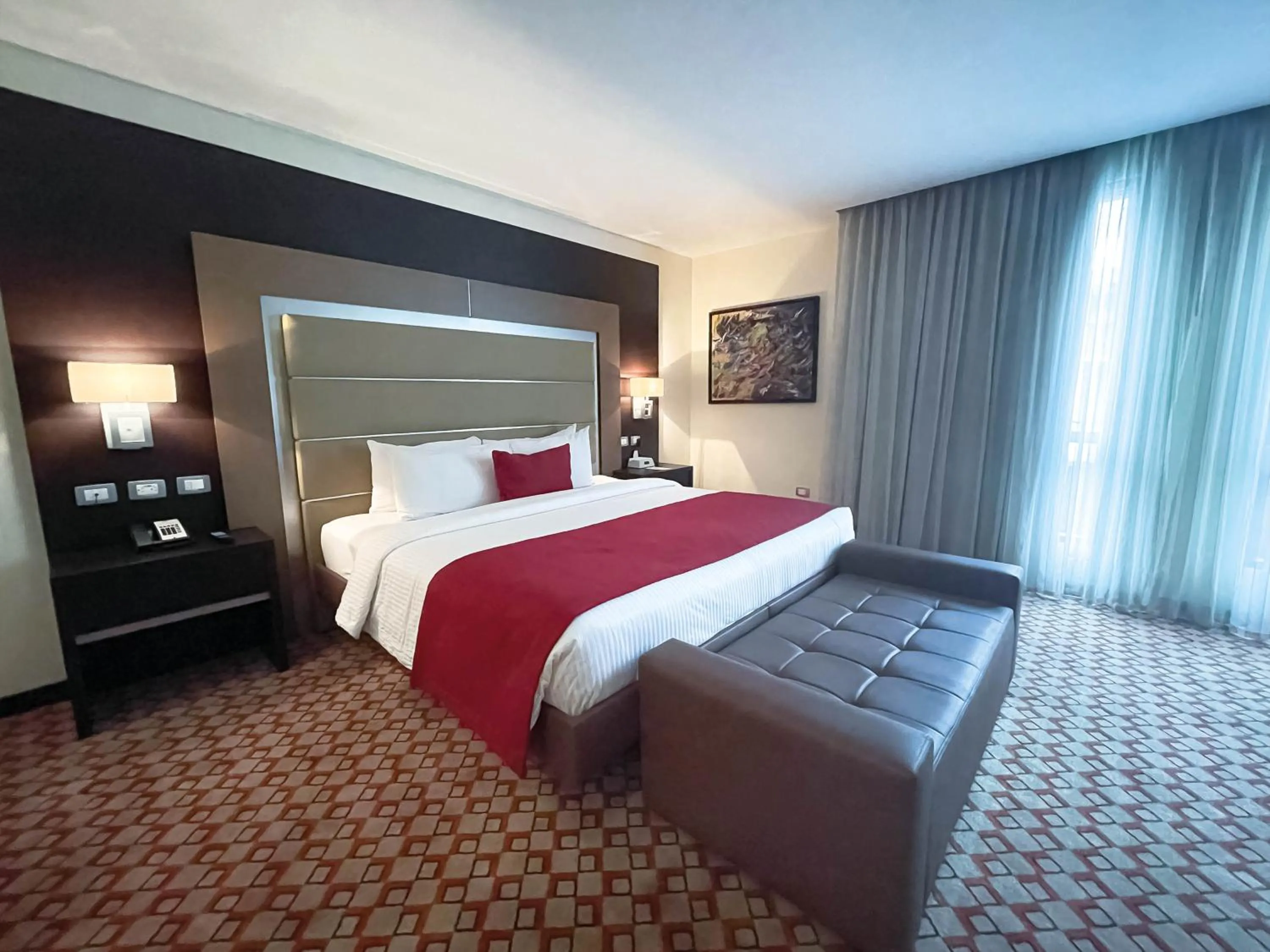 Bed in Waldorf Hotel