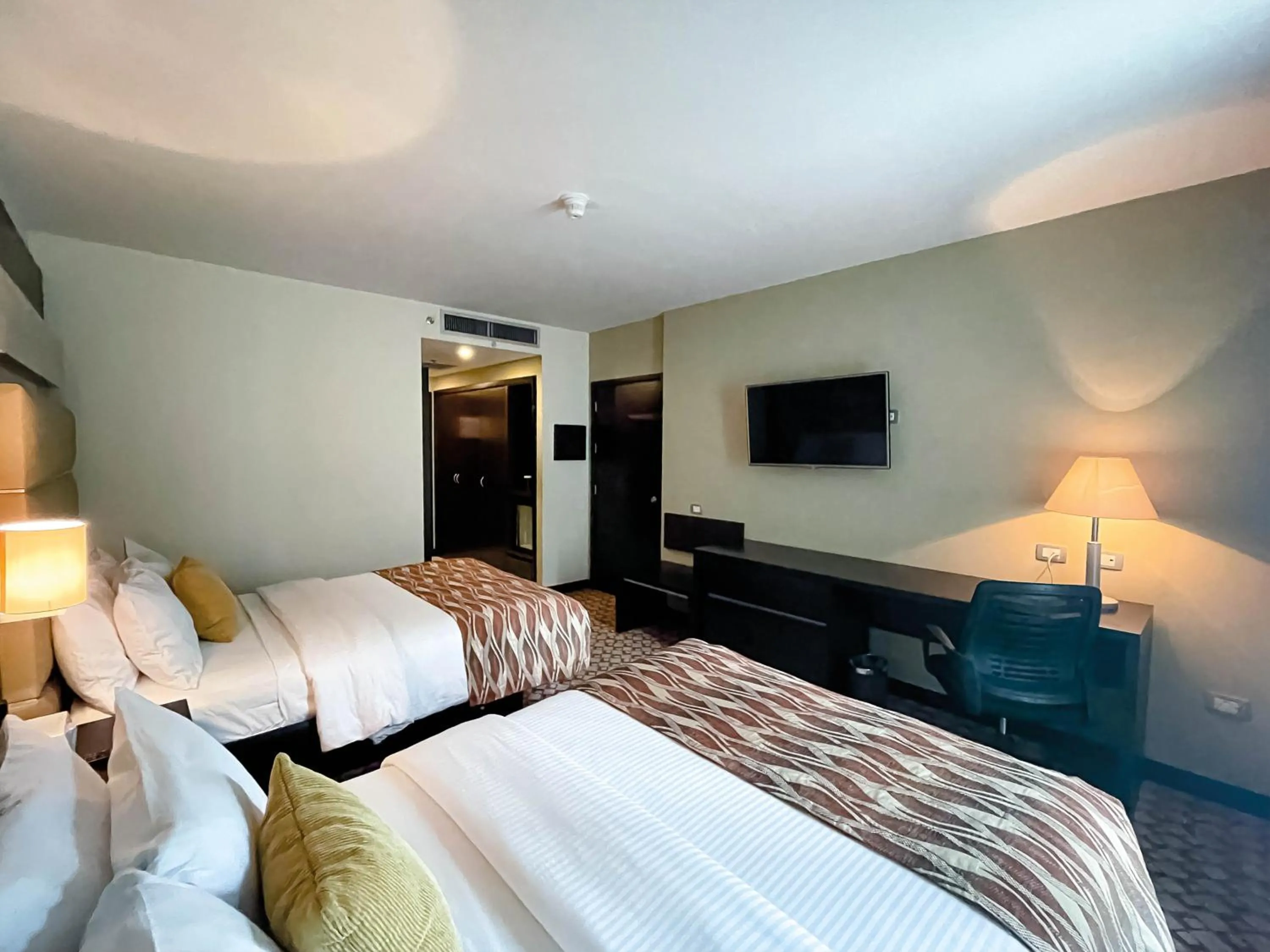 Bed in Waldorf Hotel