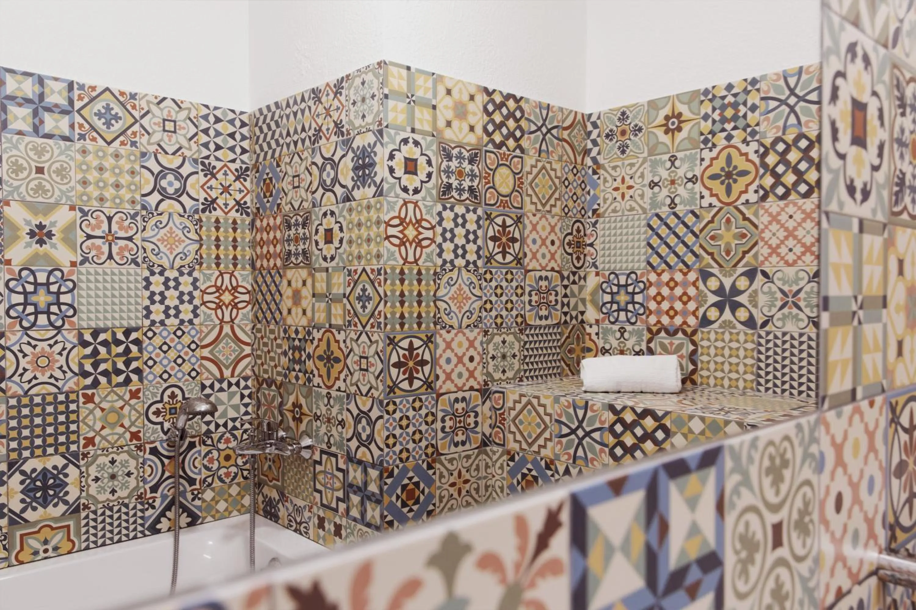 Bathroom in Coq Hotel