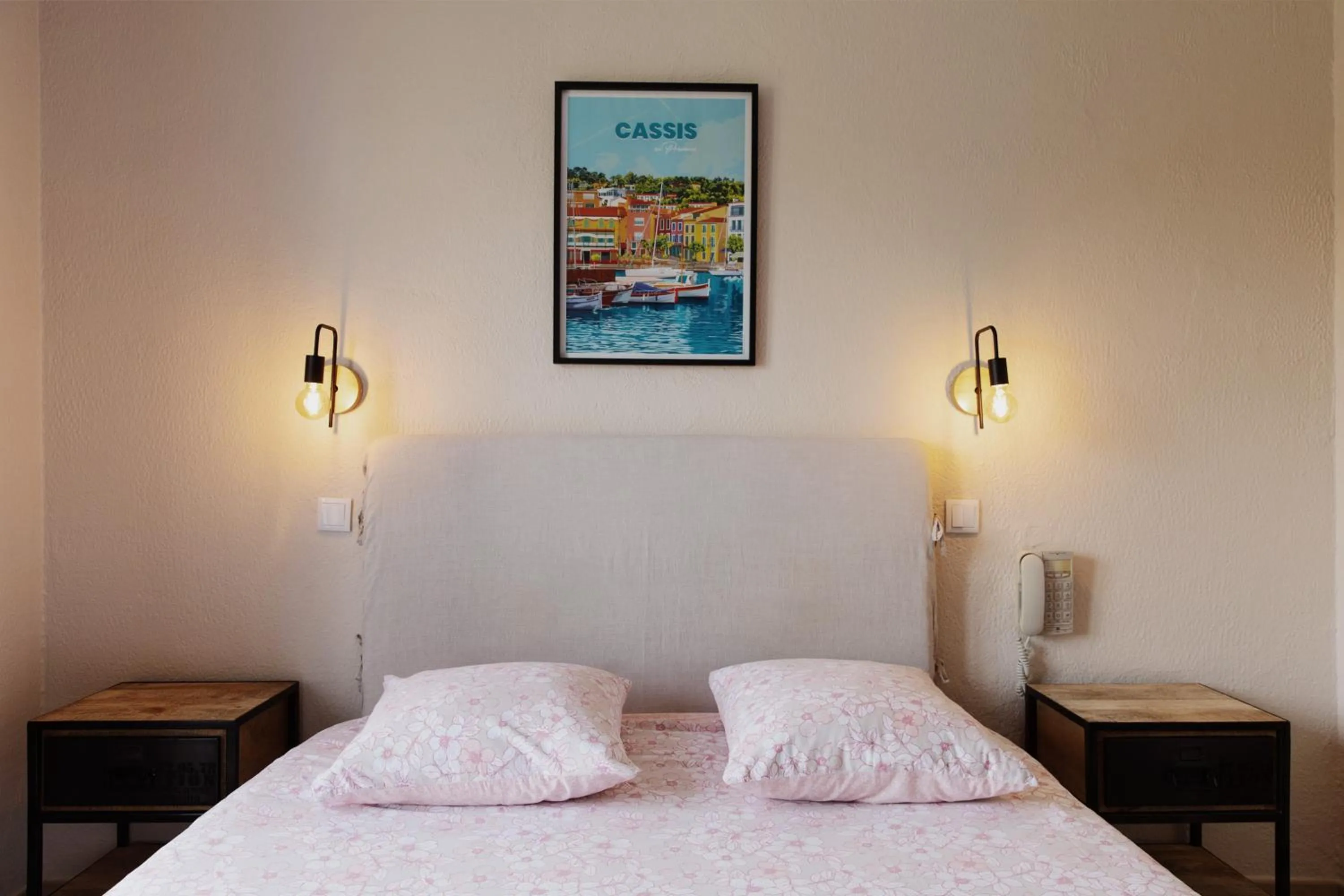 Bedroom, Bed in Coq Hotel