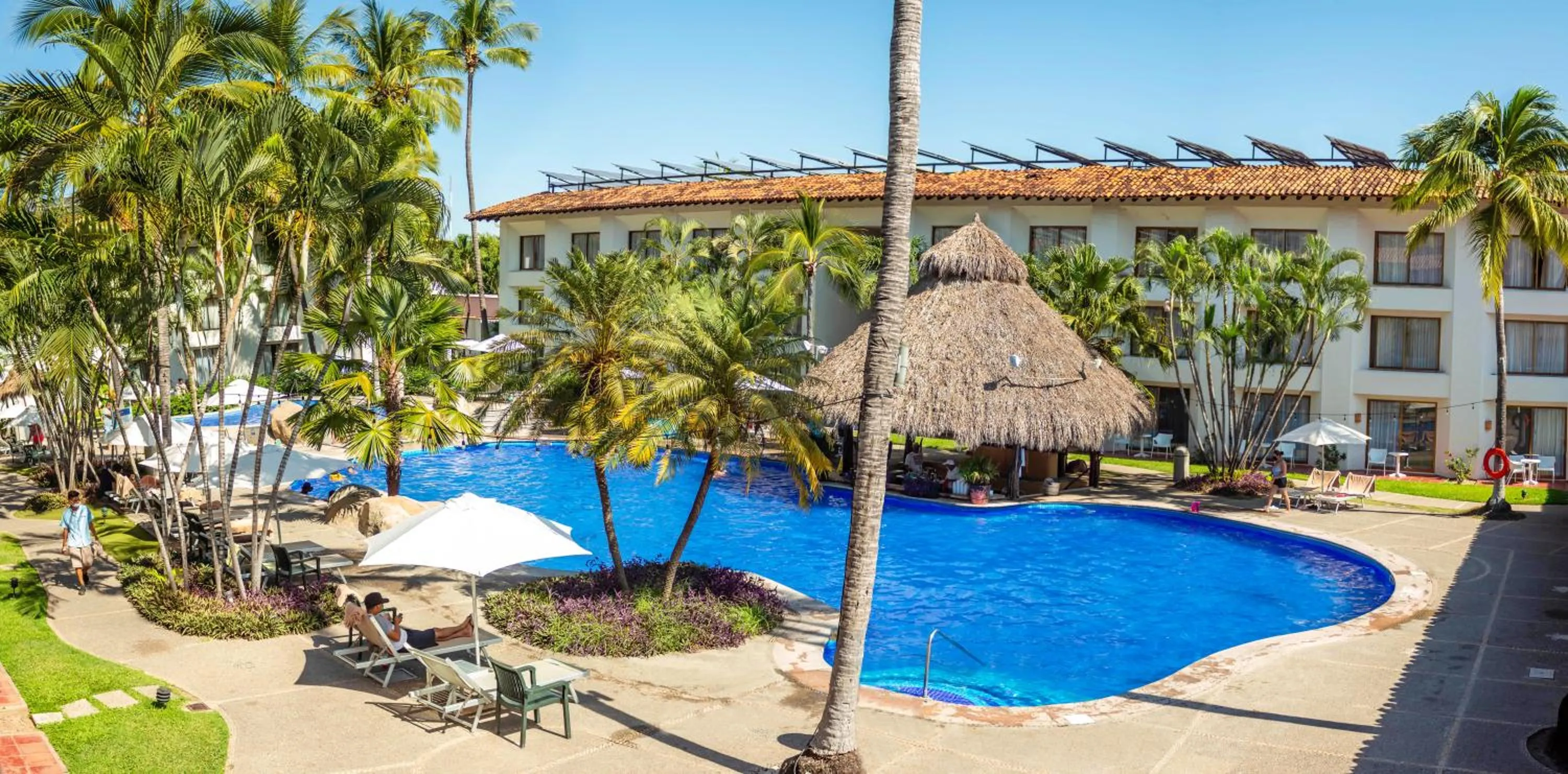 Property building in Plaza Pelicanos Club Beach Resort All Inclusive