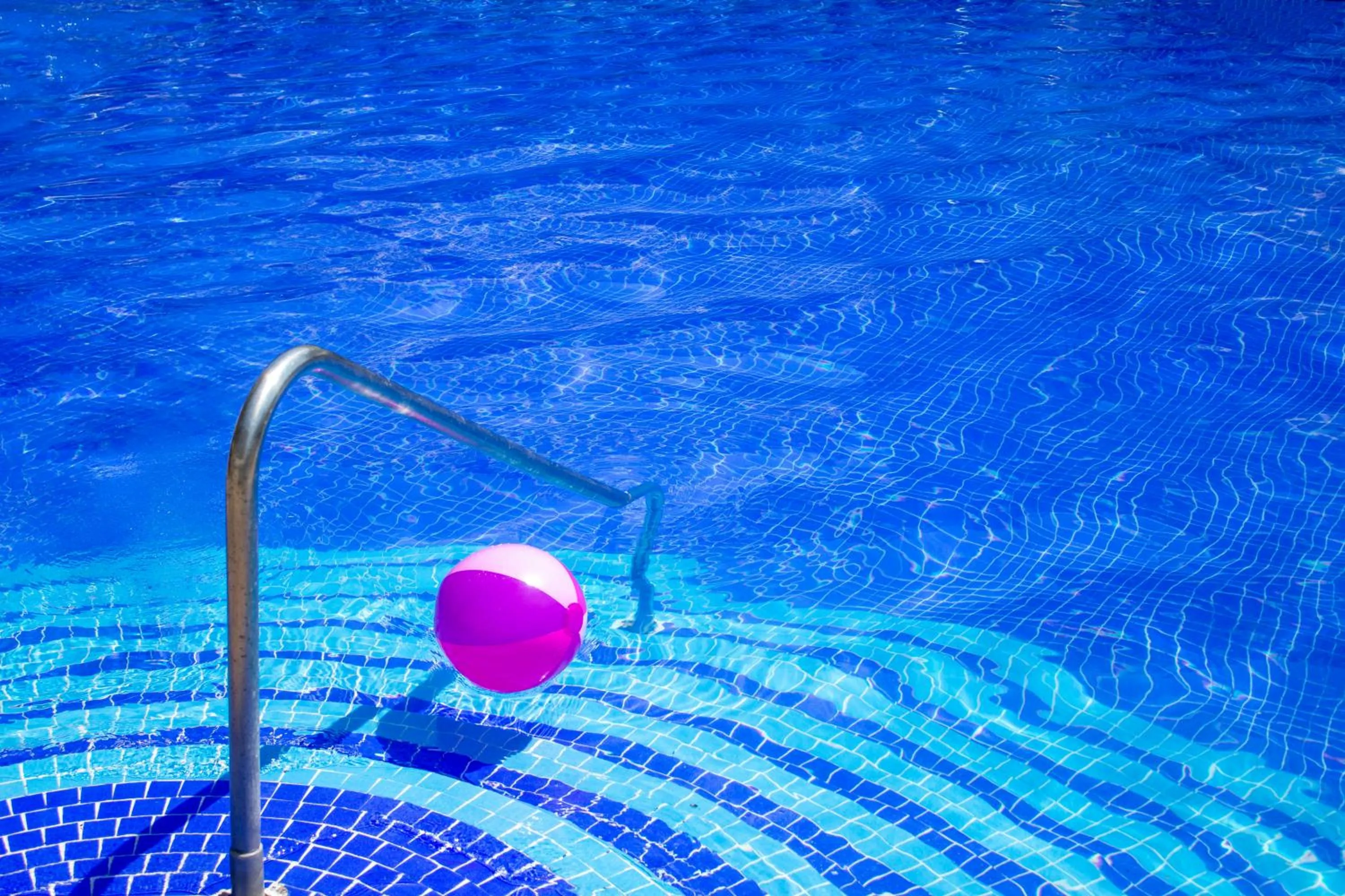 Swimming pool in Plaza Pelicanos Club Beach Resort All Inclusive