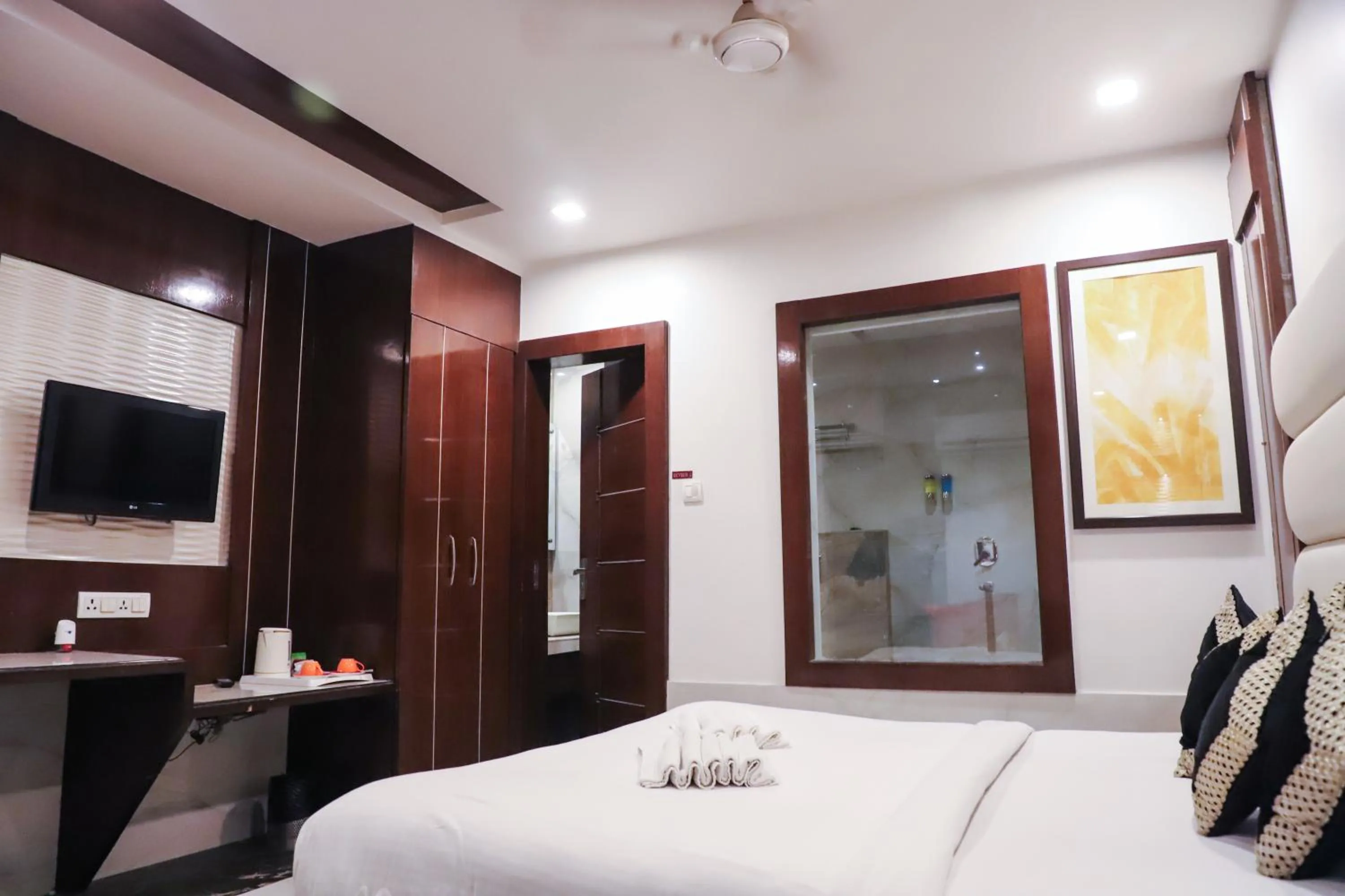 TV and multimedia, Bed in Vijan Palace