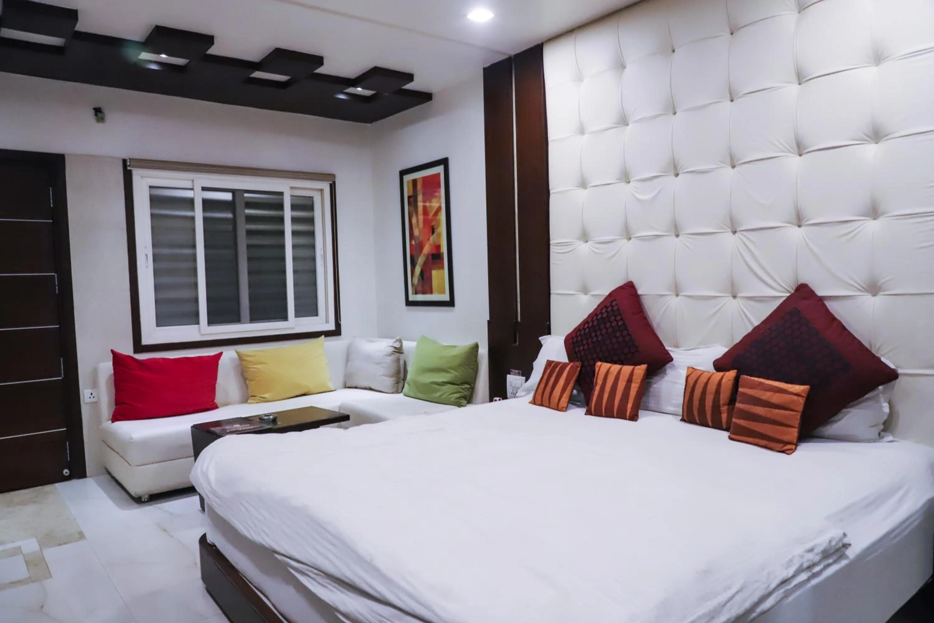 Bedroom, Bed in Vijan Palace