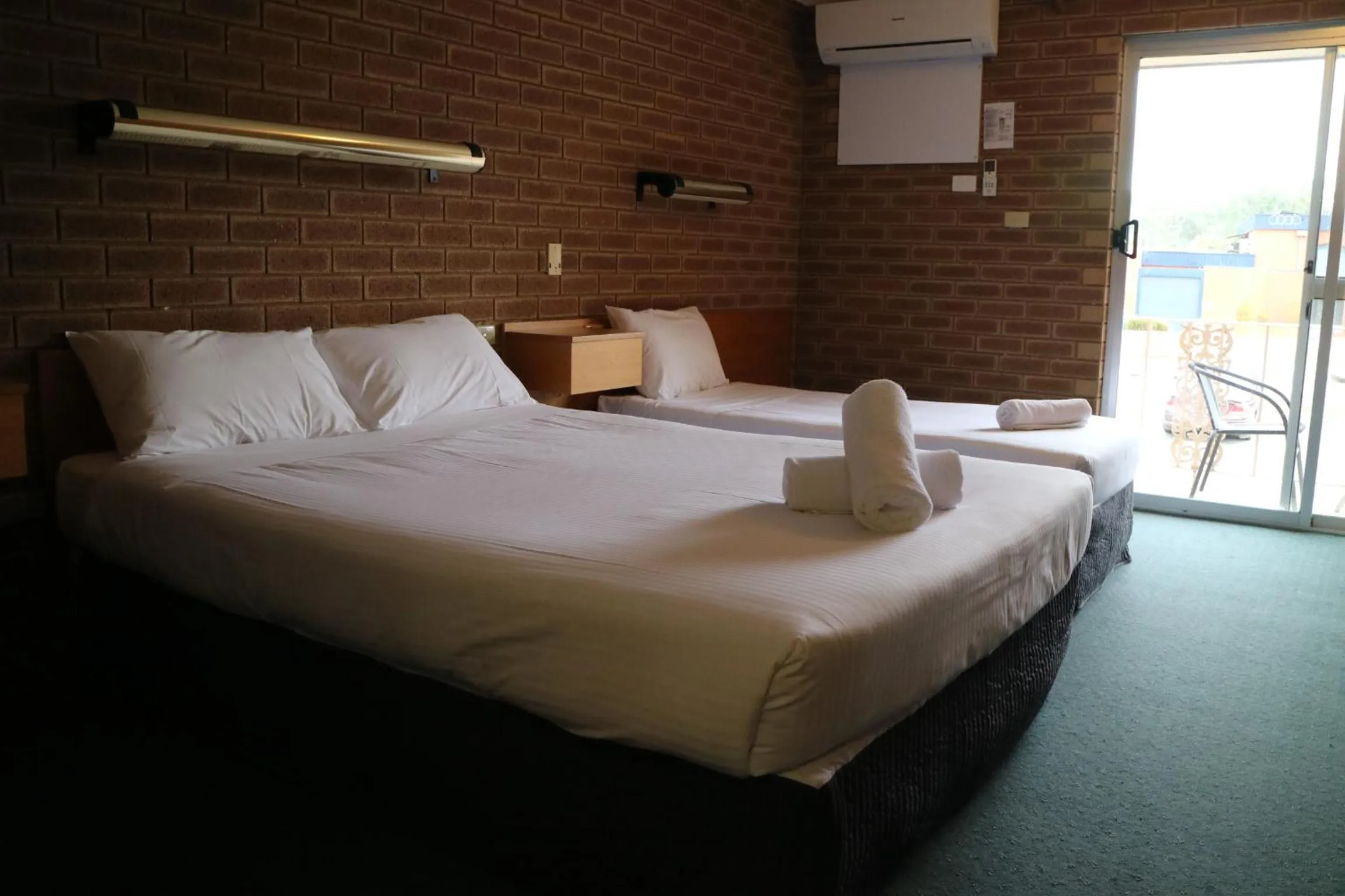 Bedroom, Bed in Corowa Golf Club Motel