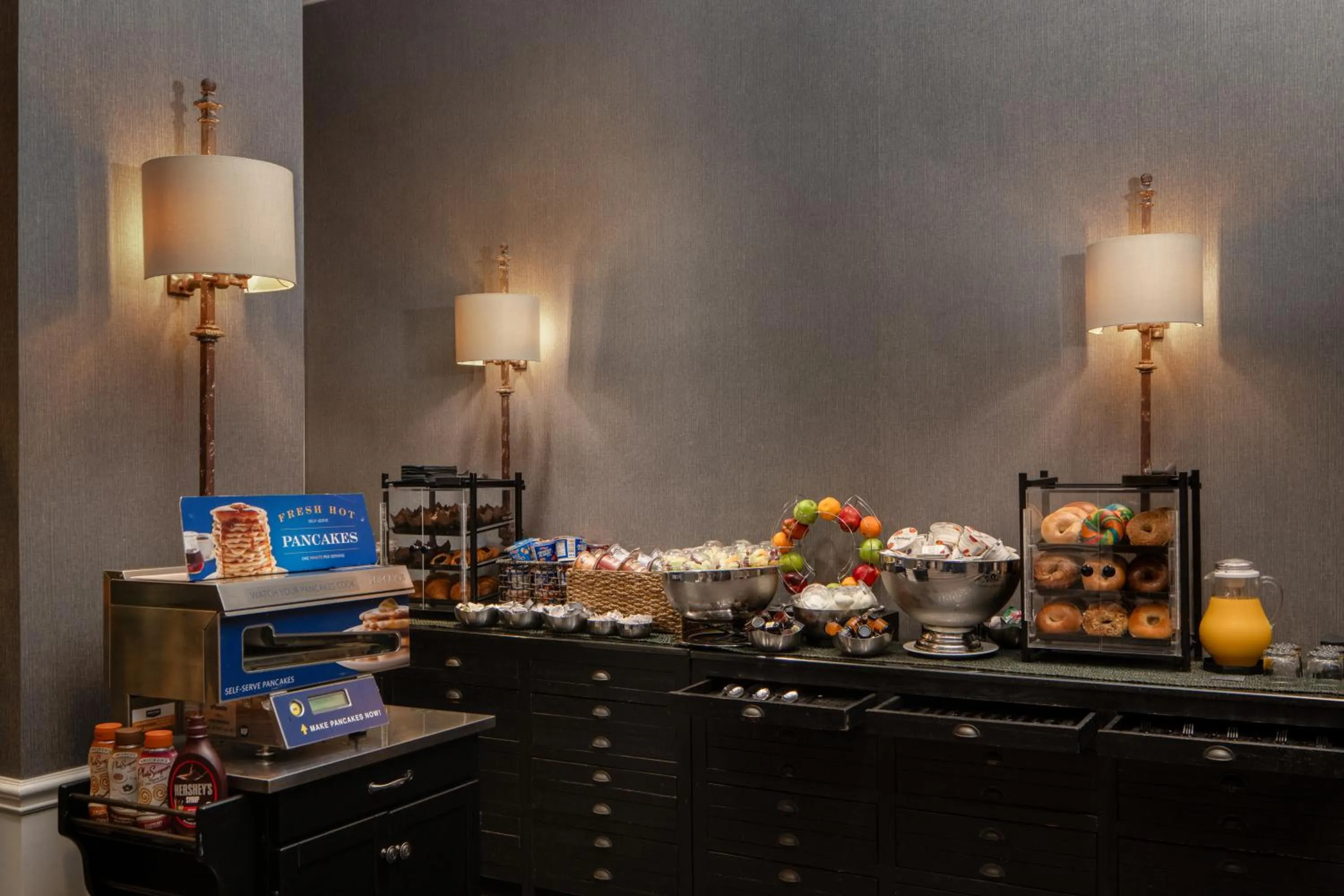 Breakfast in The Manhattan Club