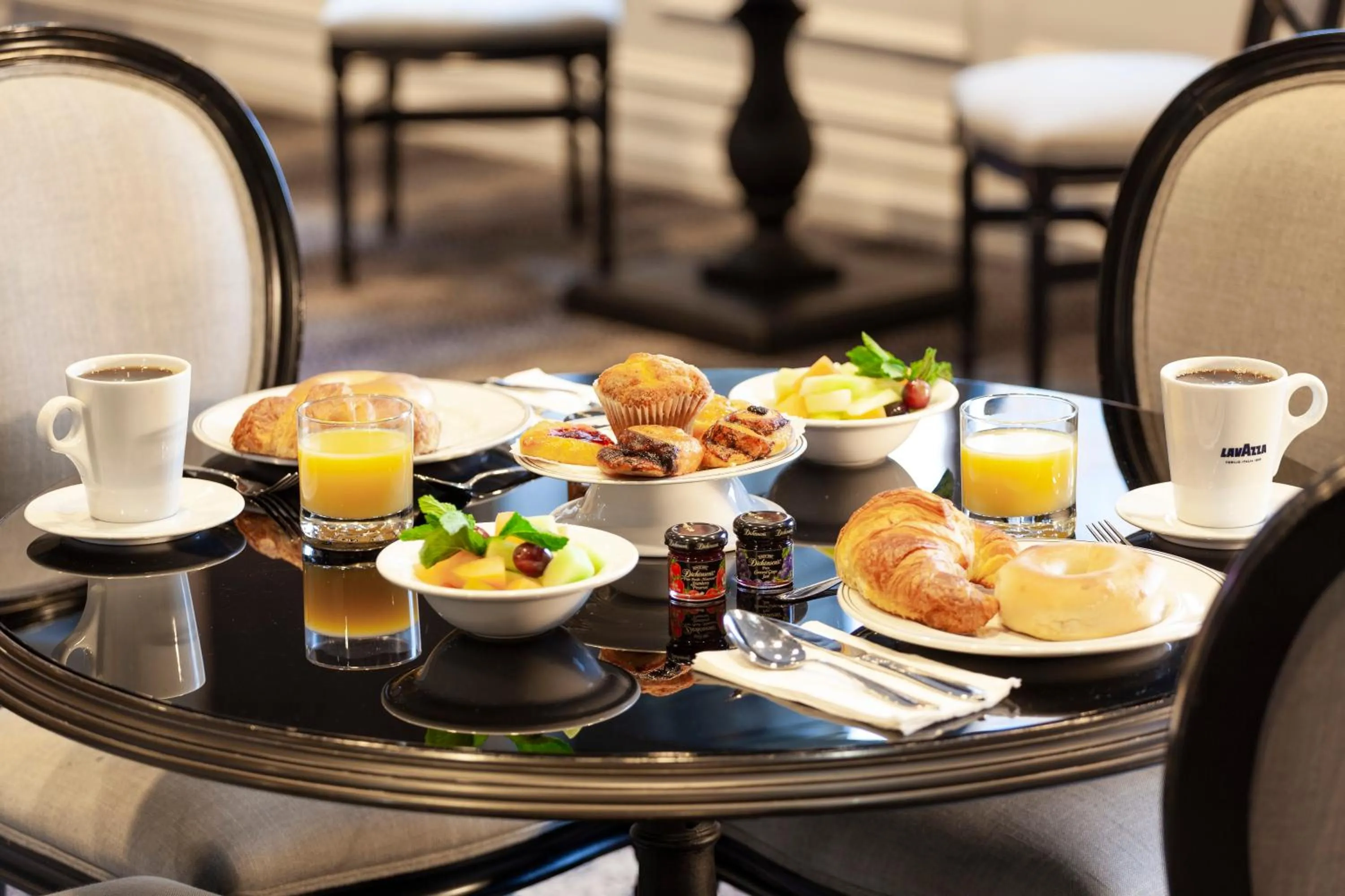 Breakfast in The Manhattan Club