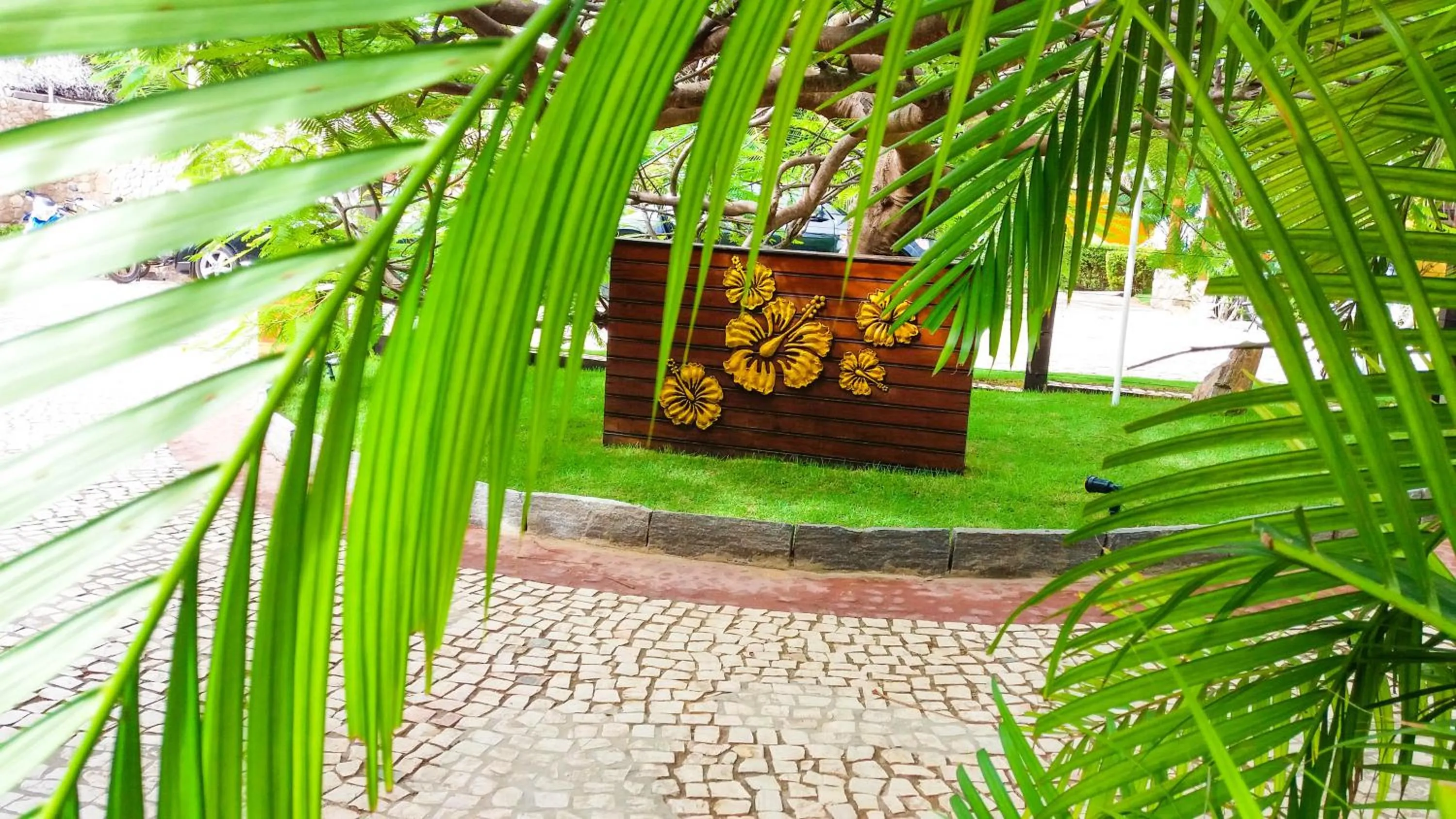 Facade/entrance in Long Beach