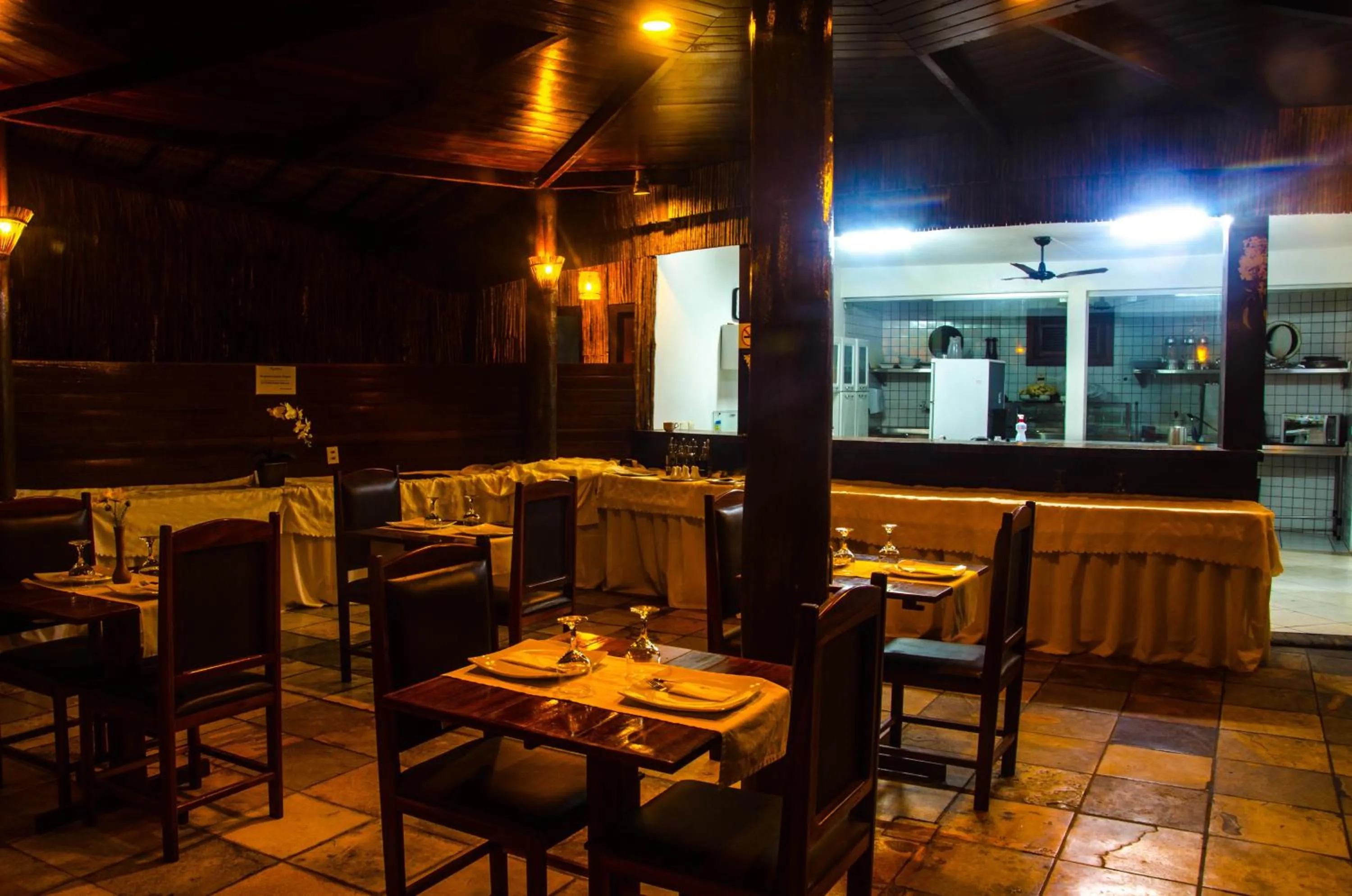 Restaurant/places to eat in Long Beach