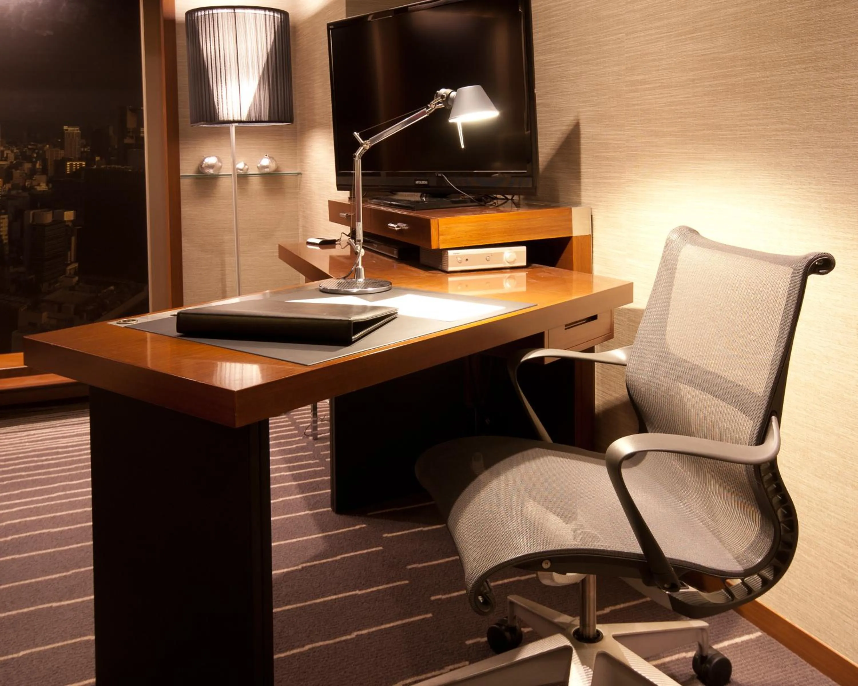 Photo of the whole room in Hotel Granvia Osaka-JR Hotel Group