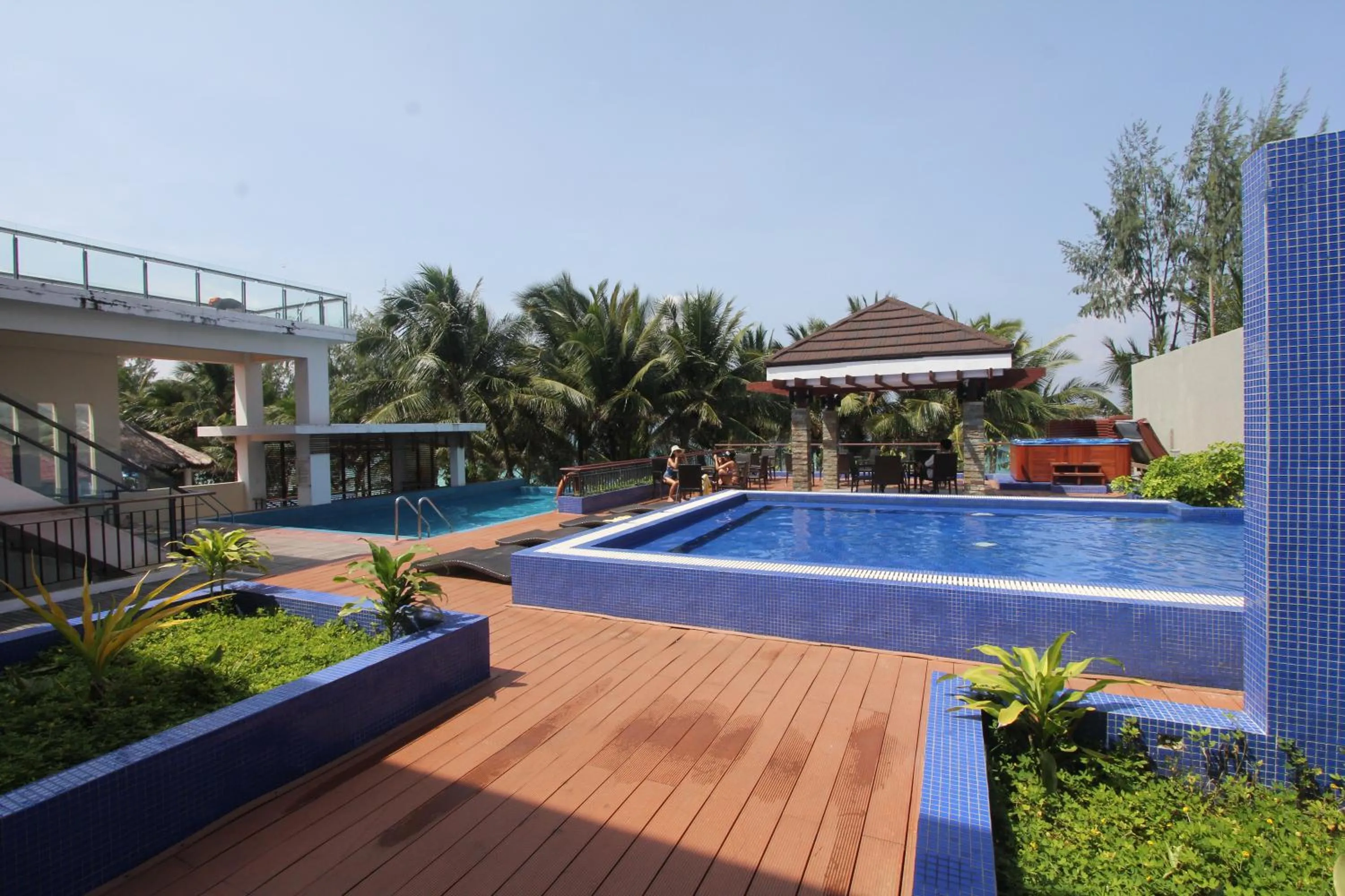 Swimming pool in Crown Regency Beach Resort