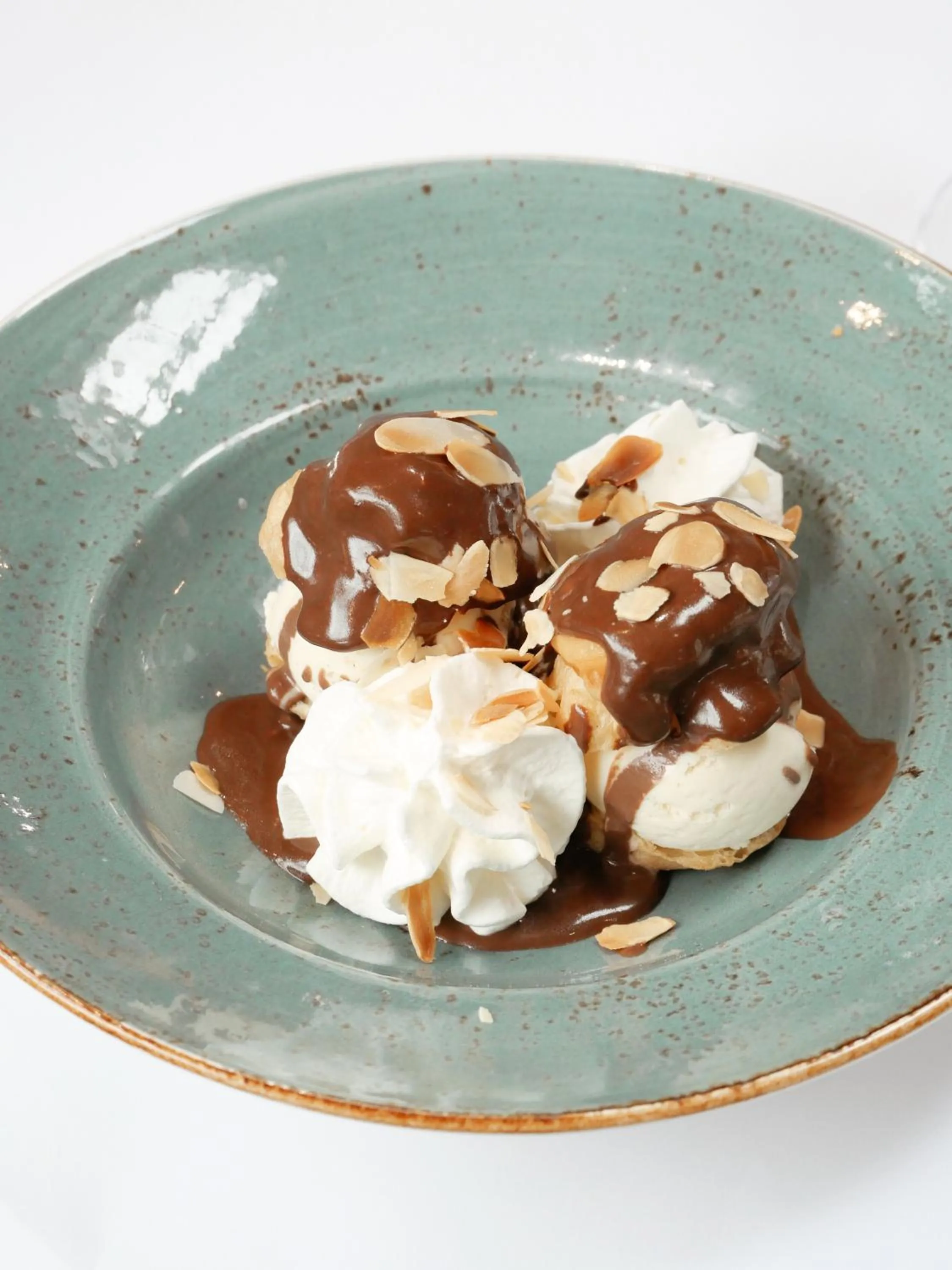 Restaurant/places to eat in Logis Le Clos Deauville Saint Gatien