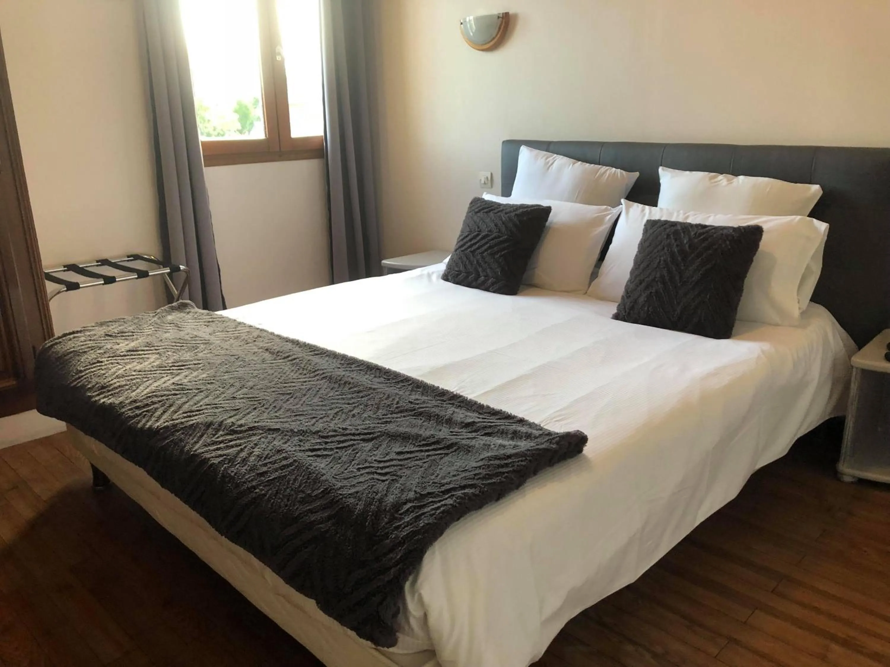 Bed in Logis Le Clos Deauville Saint Gatien