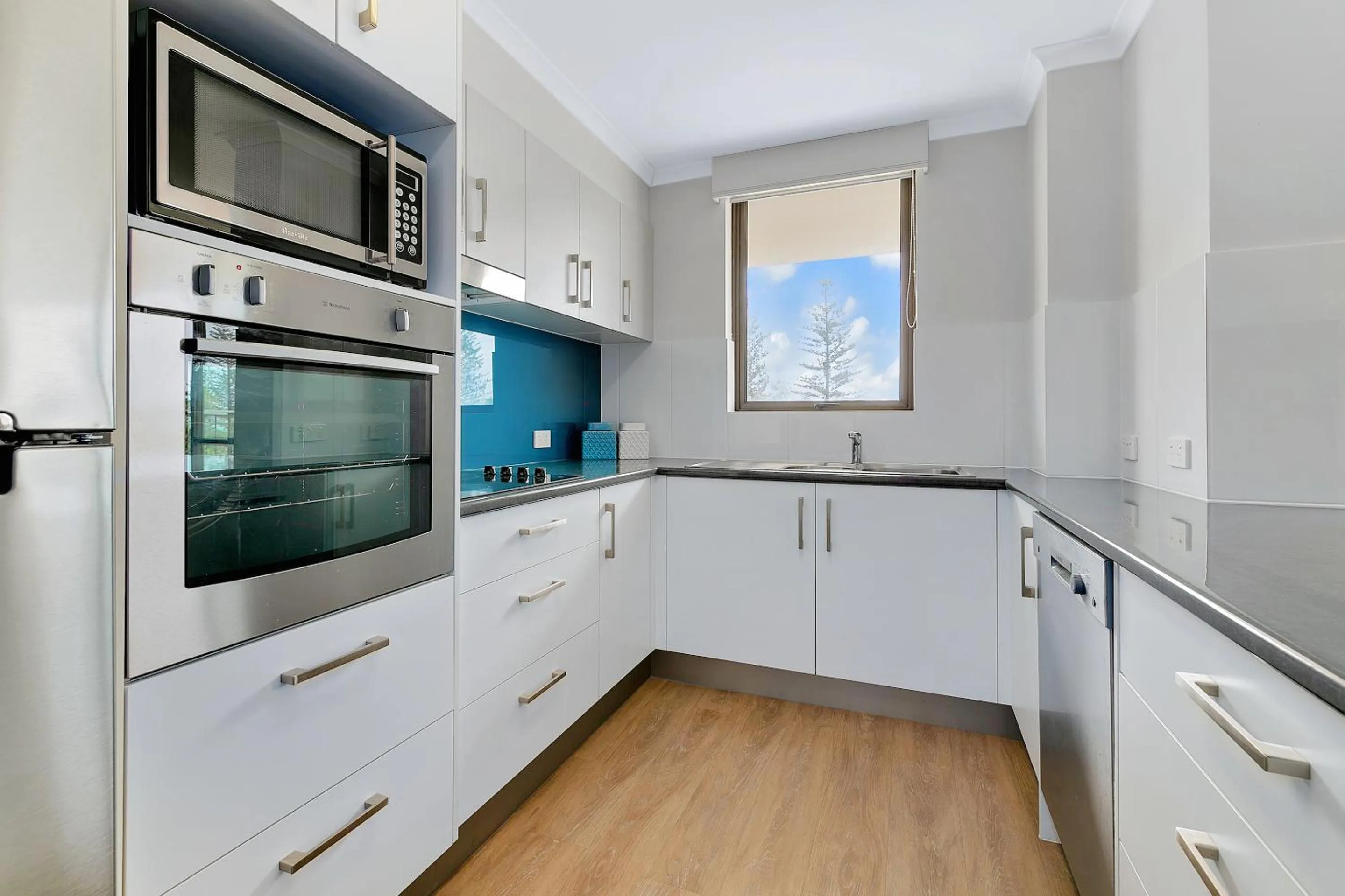 Kitchen or kitchenette in Seaview Resort