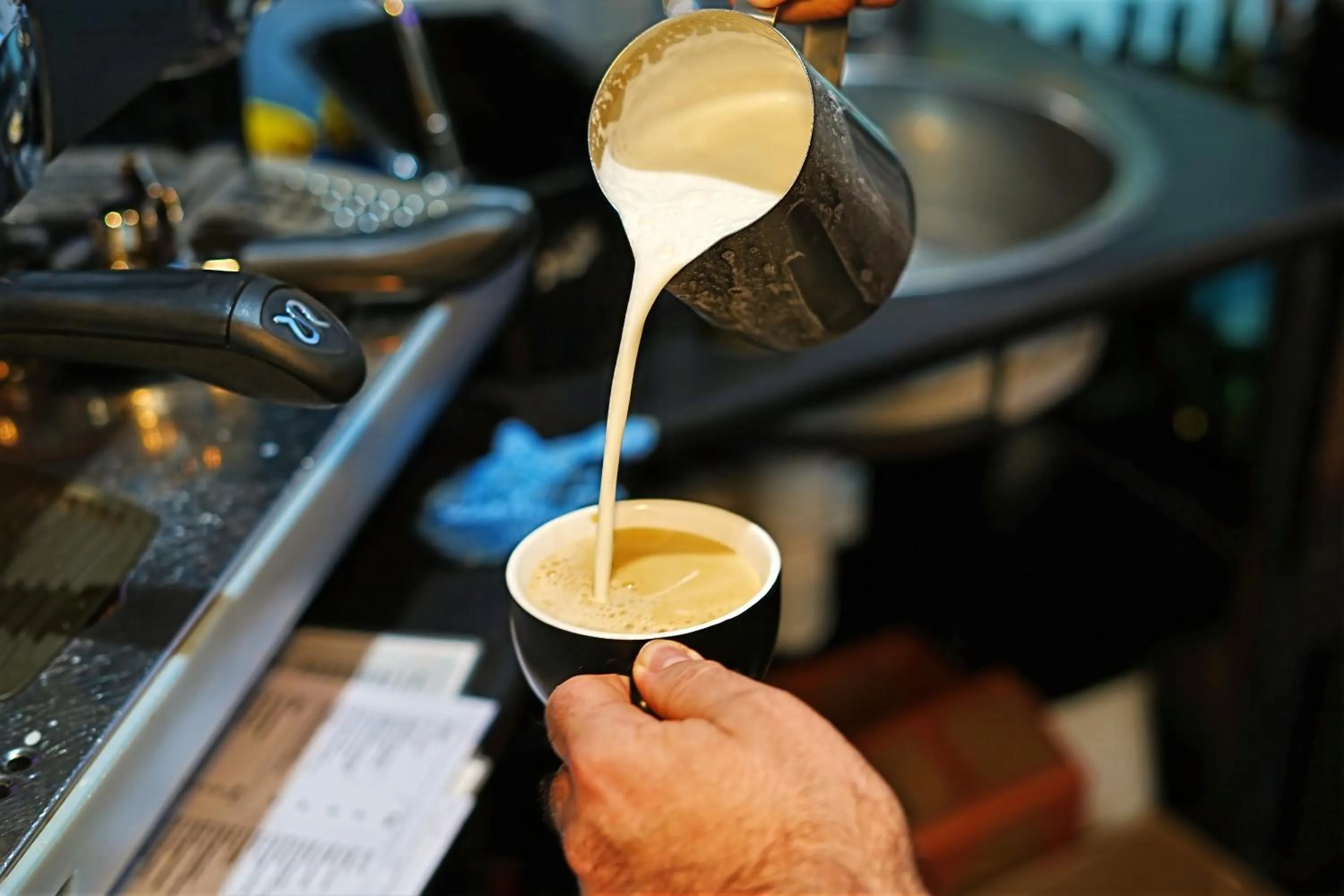 Coffee/tea facilities in Olde Tudor Hotel