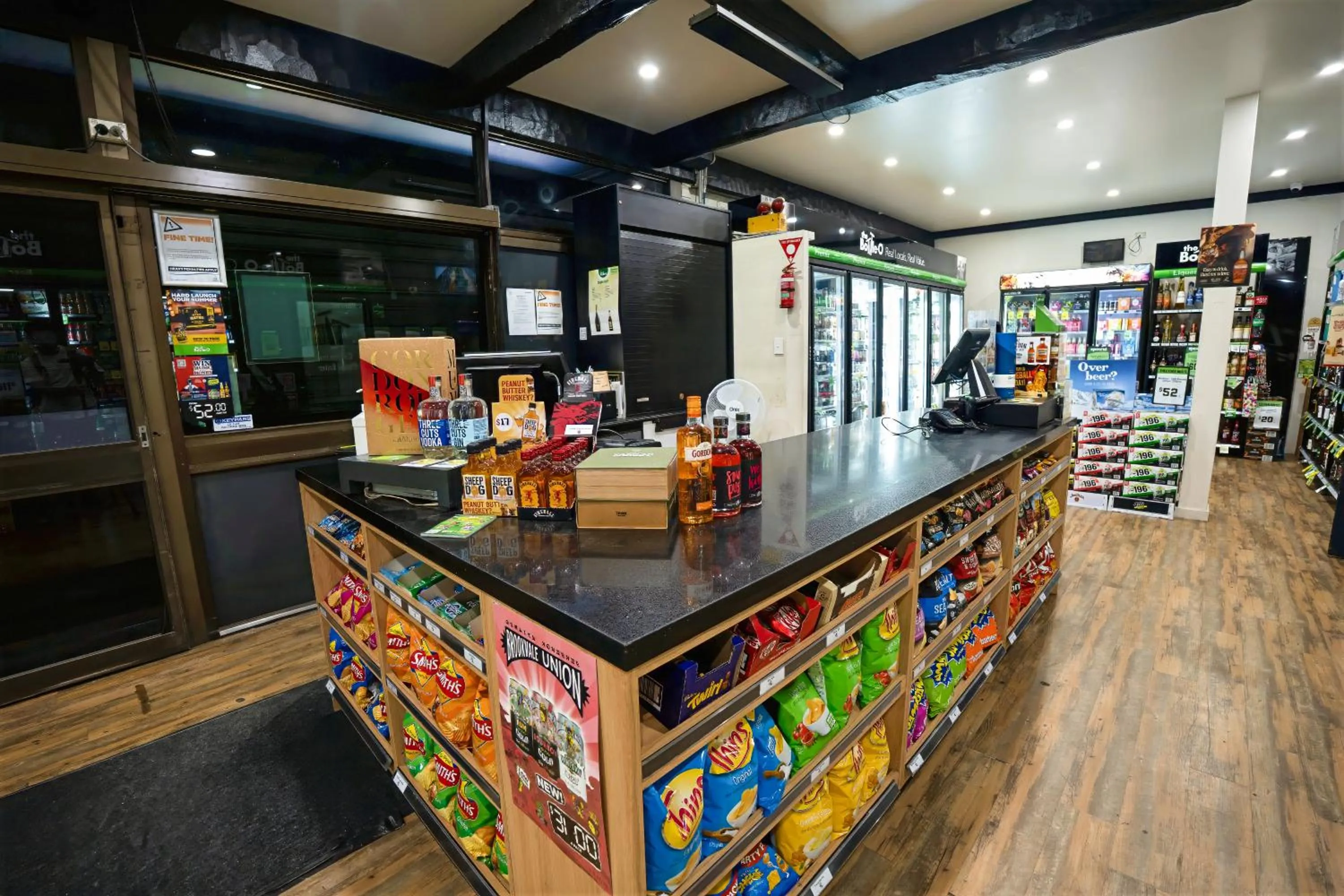 Alcoholic drinks in Olde Tudor Hotel