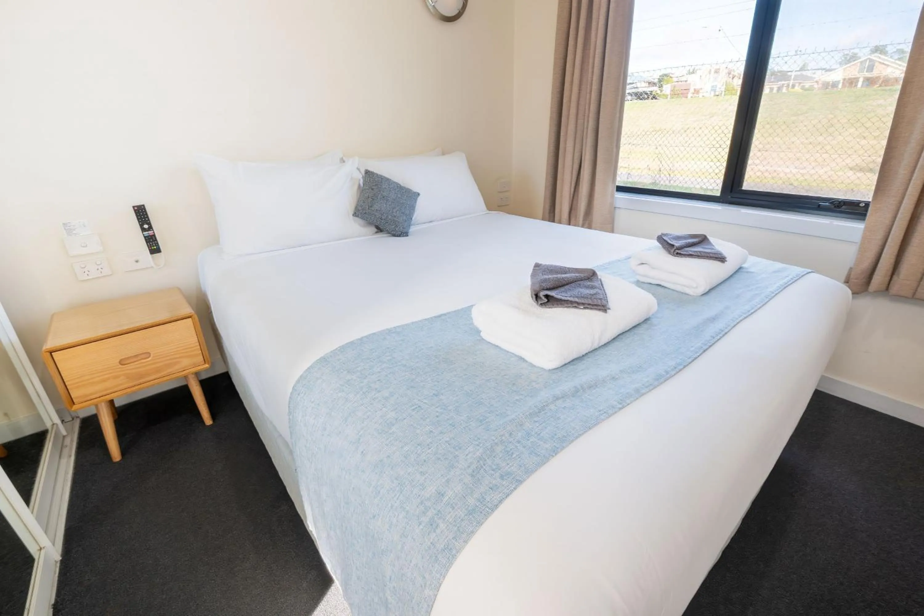 Bed in Olde Tudor Hotel