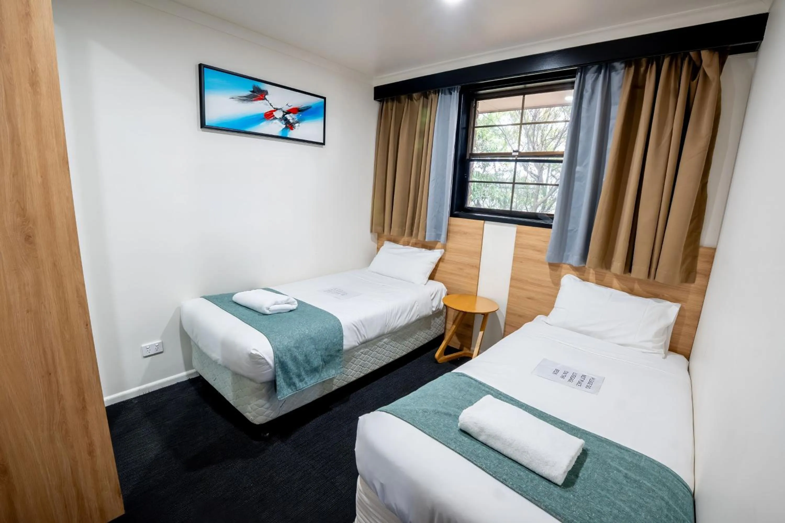 Bed in Olde Tudor Hotel