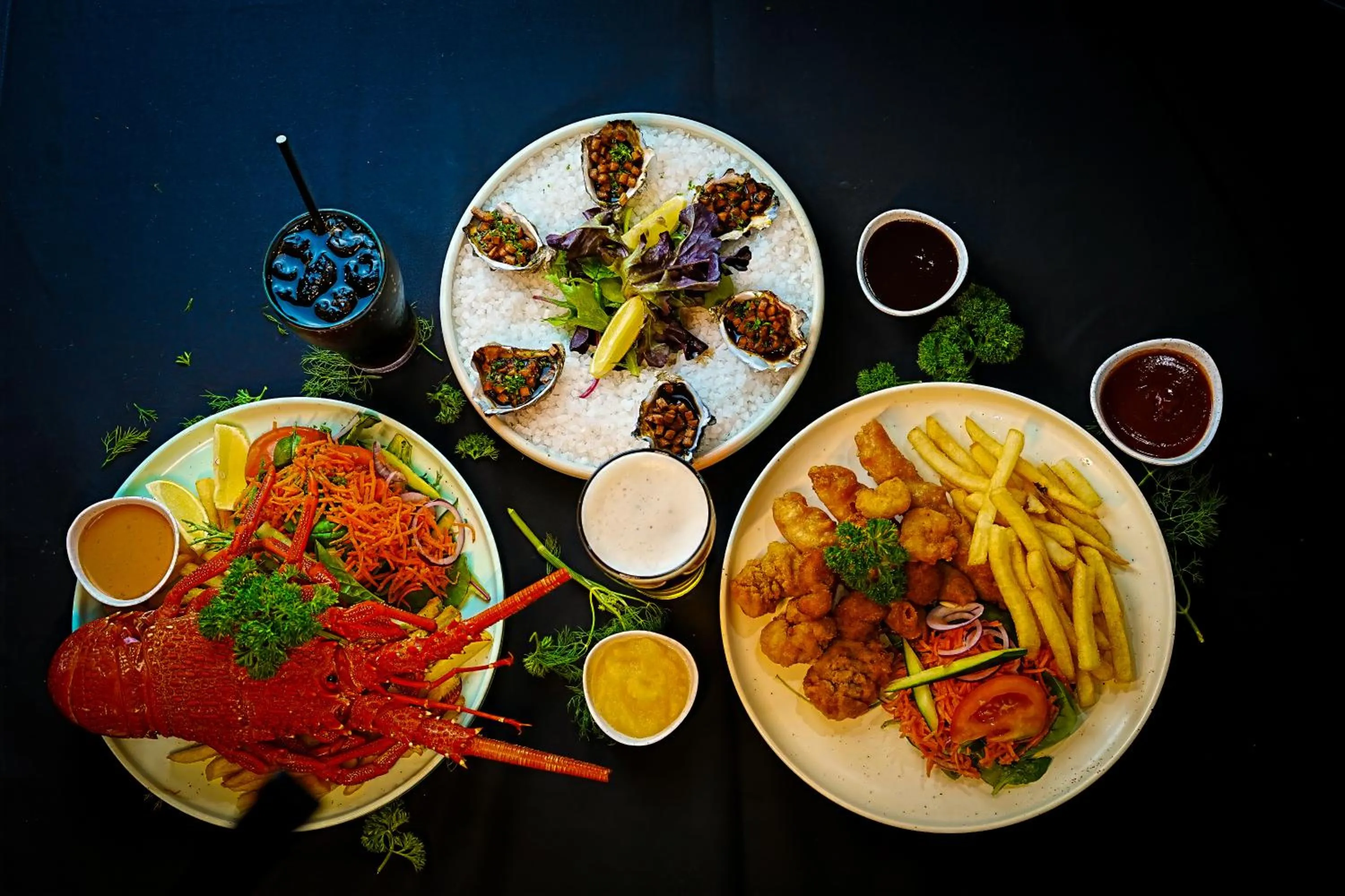 Restaurant/places to eat in Olde Tudor Hotel