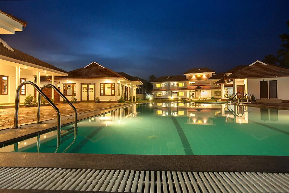 Swimming pool in Le Coffee Resort