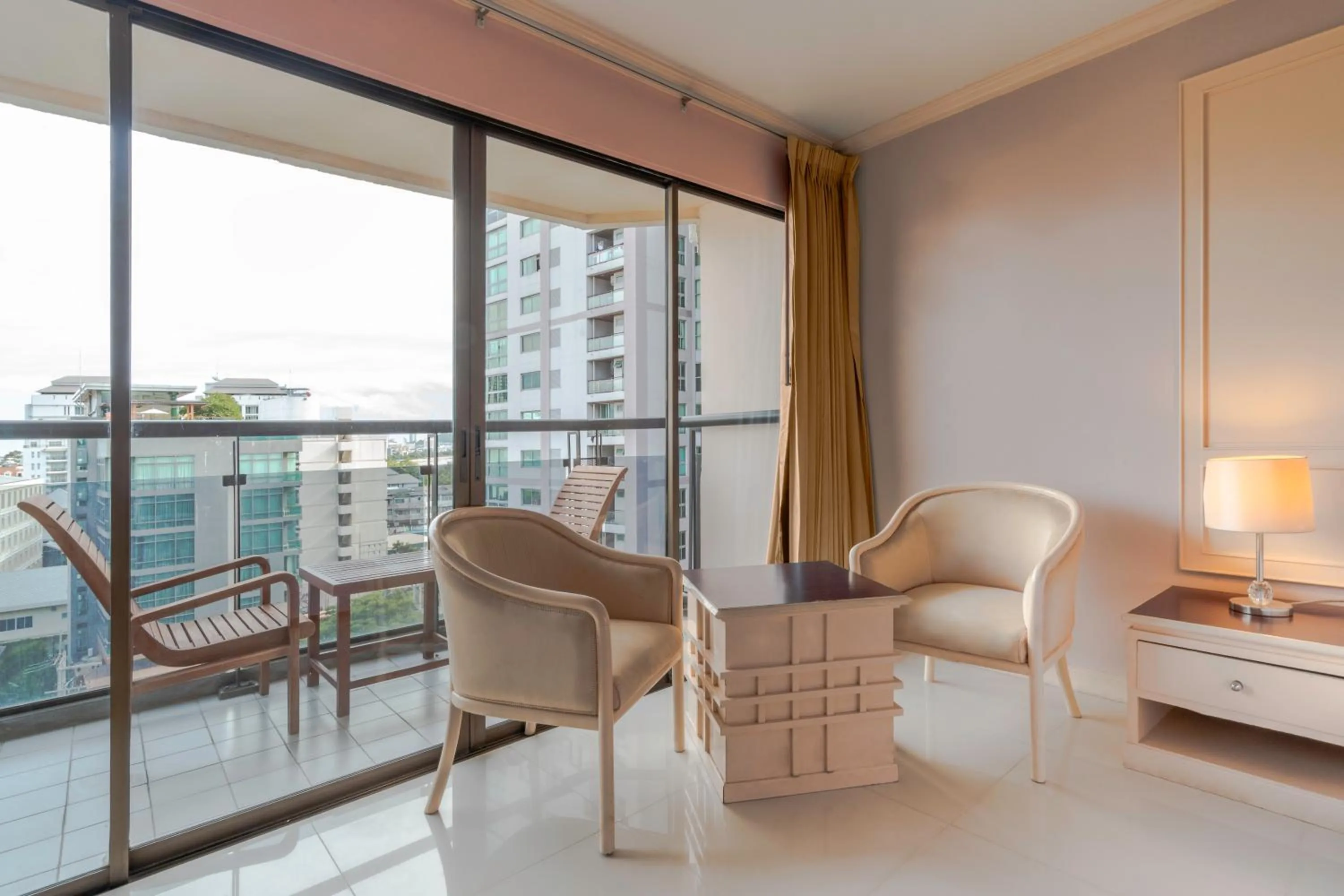 Seating area in Mike Beach Resort