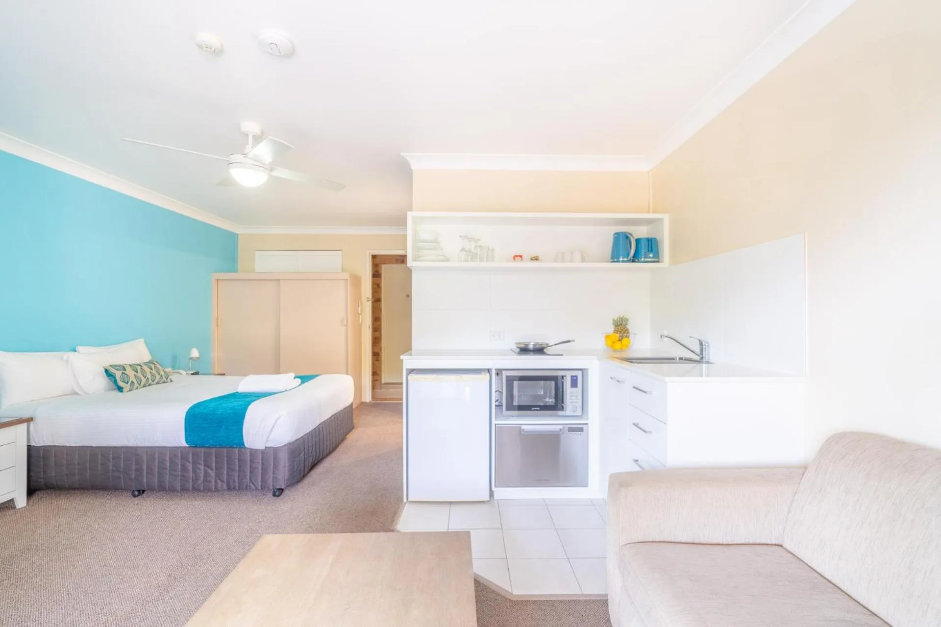 Bed in Byron Bayside Central Studio Apartments