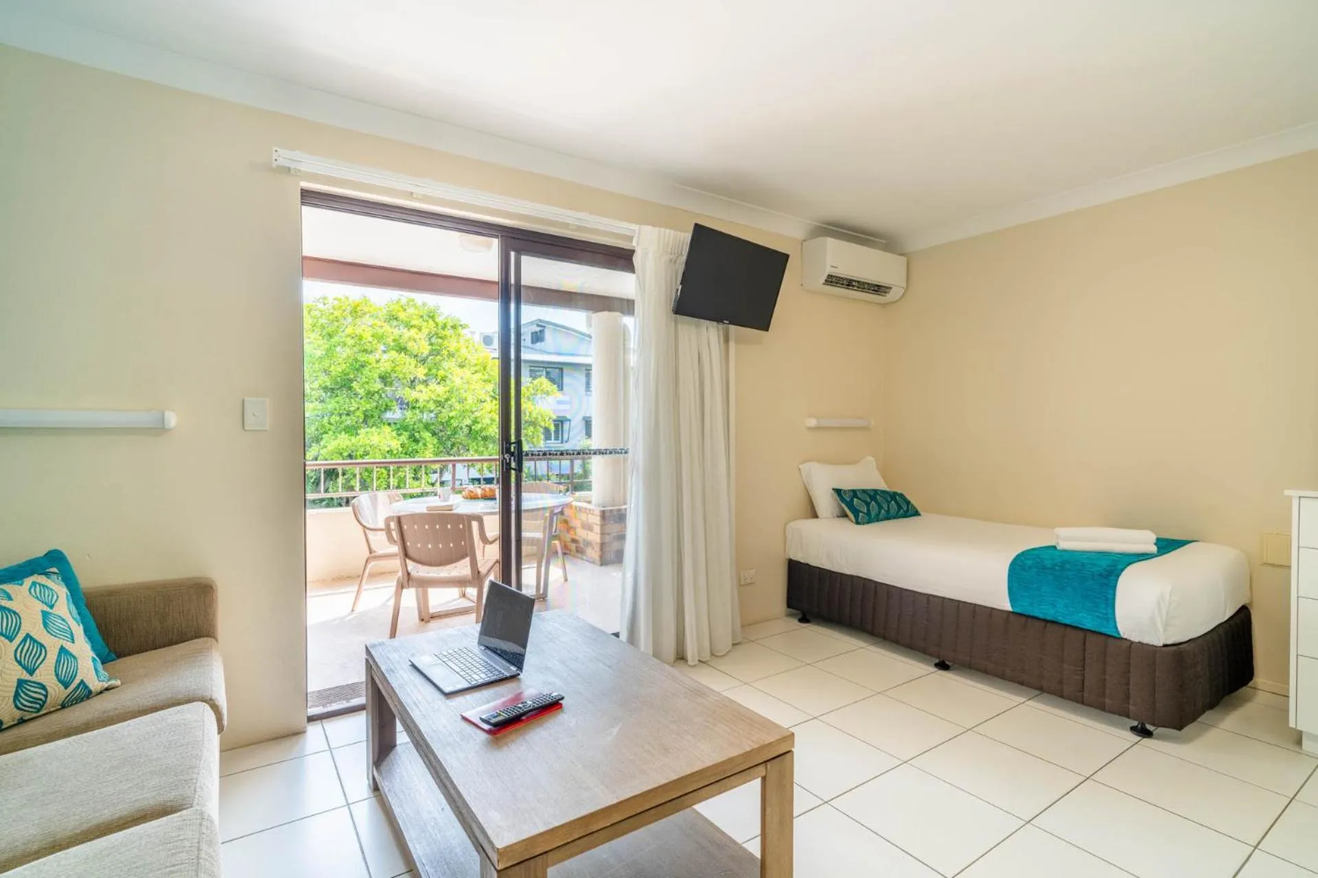 Bed in Byron Bayside Central Studio Apartments