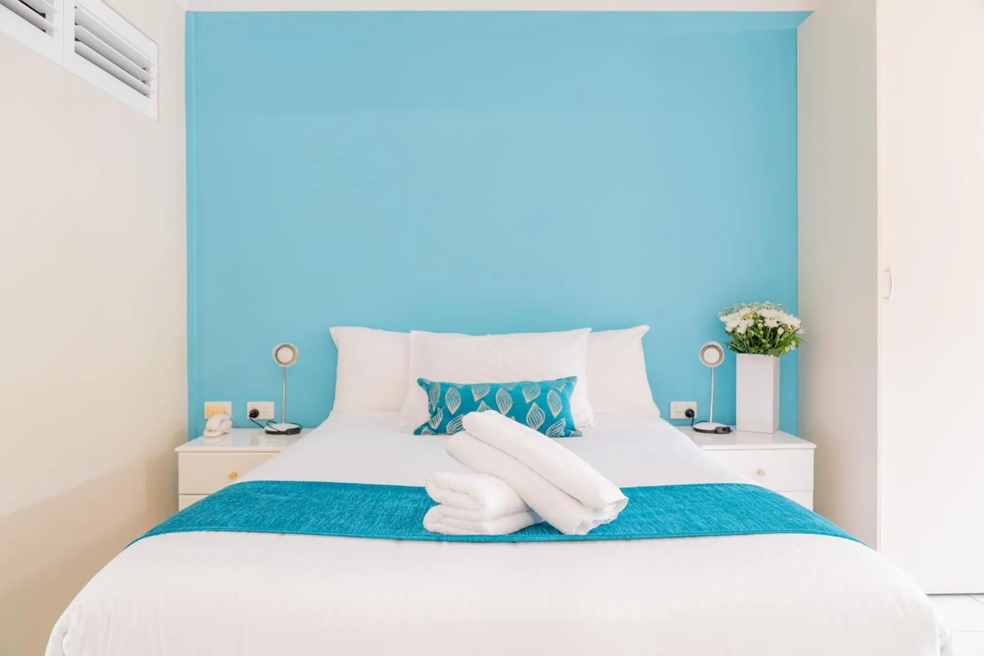 Bed in Byron Bayside Central Studio Apartments