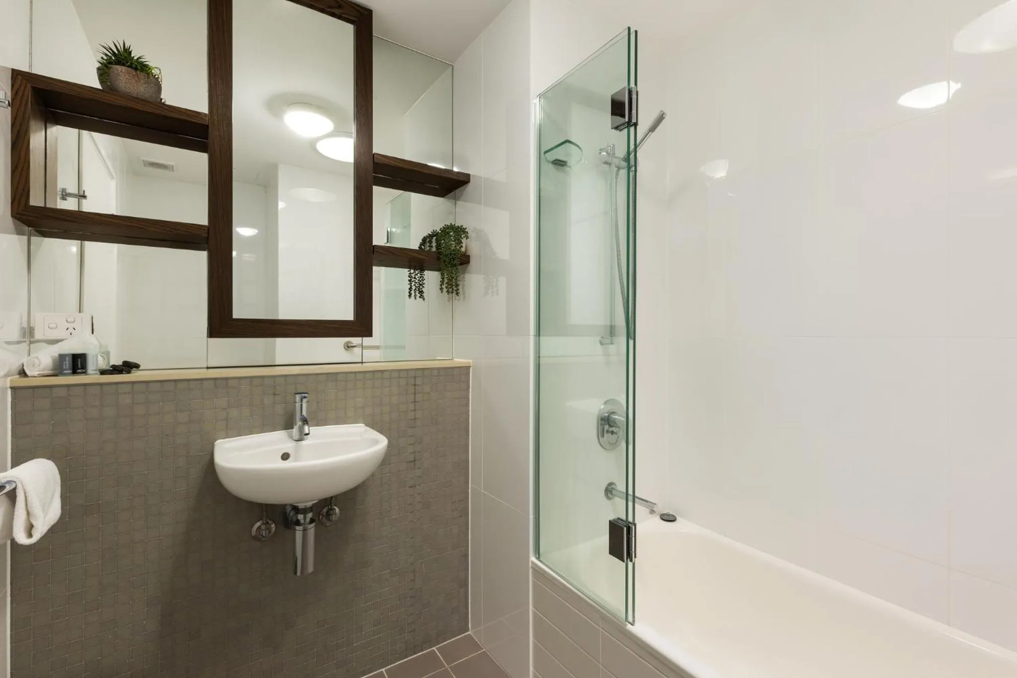 Shower in East On Byron Bay Apartments