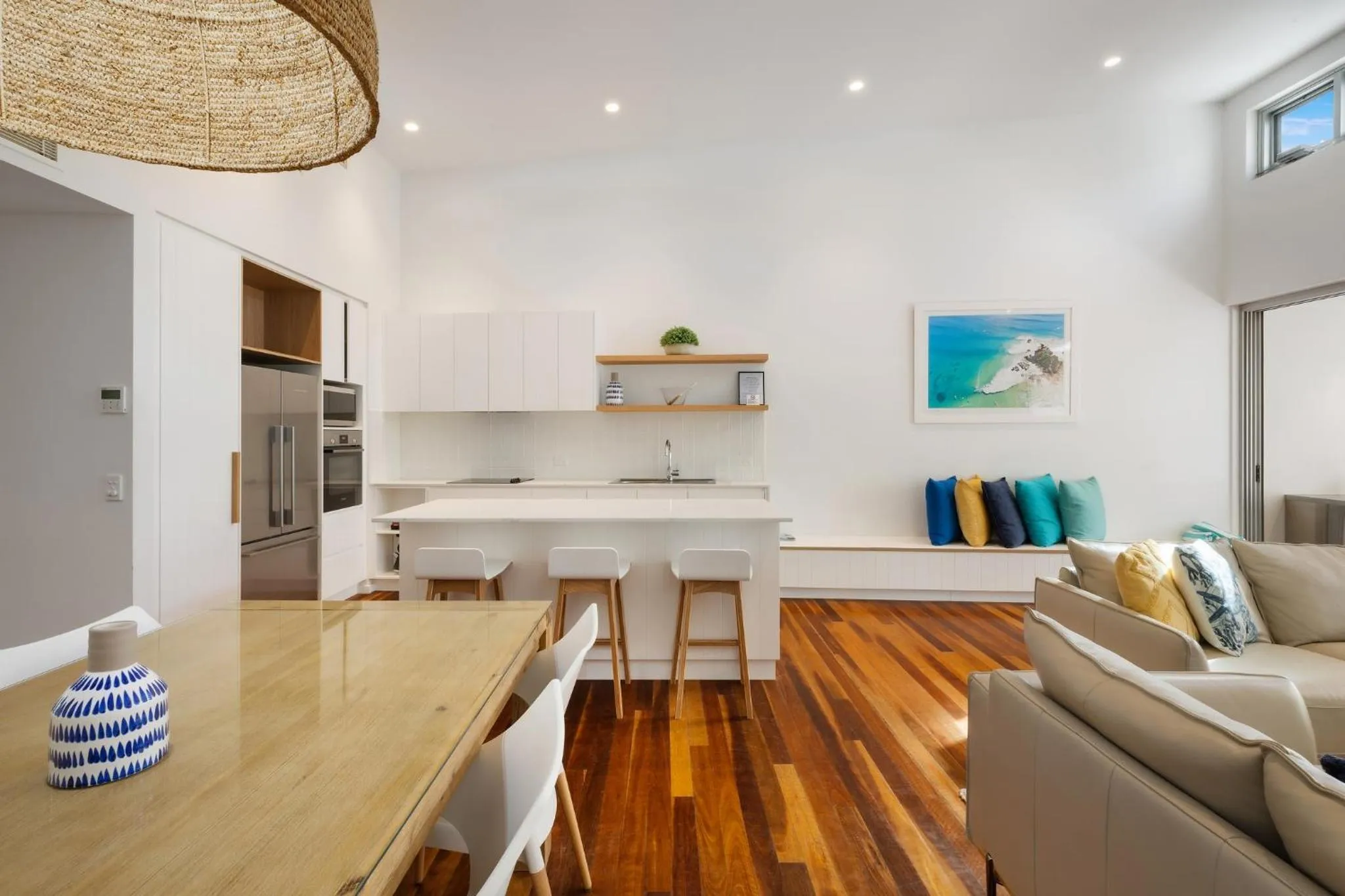 Kitchen or kitchenette in East On Byron Bay Apartments