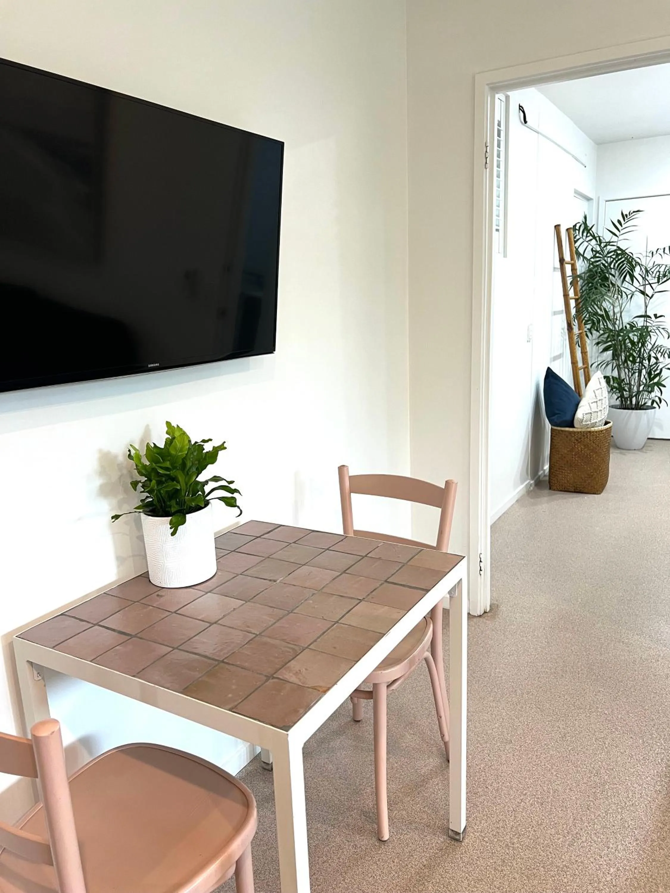 TV and multimedia in East On Byron Bay Apartments