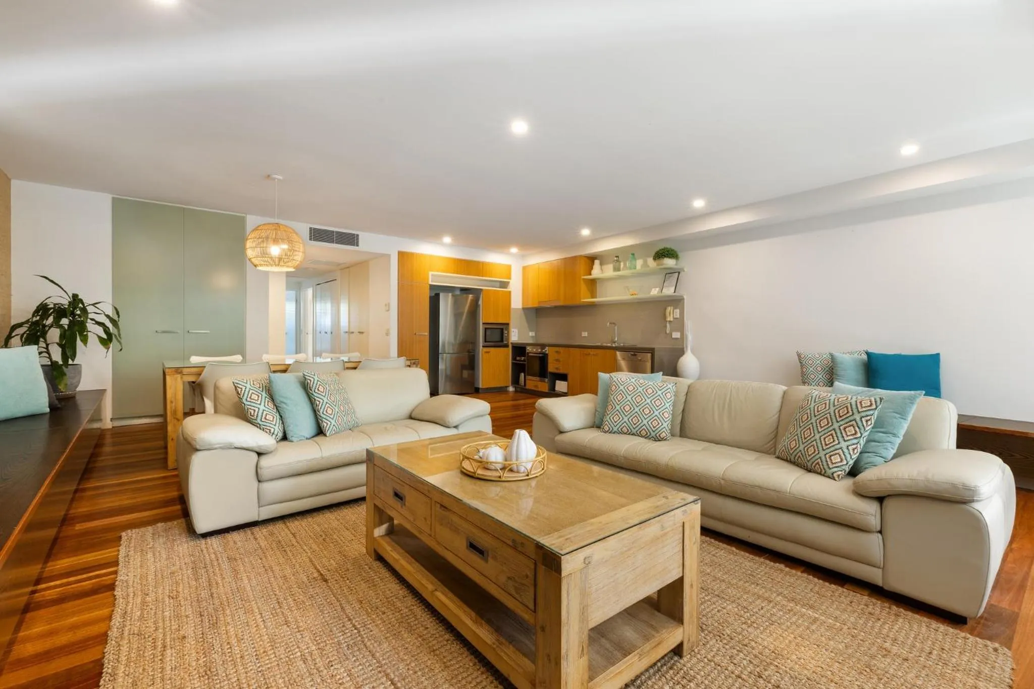 TV and multimedia in East On Byron Bay Apartments