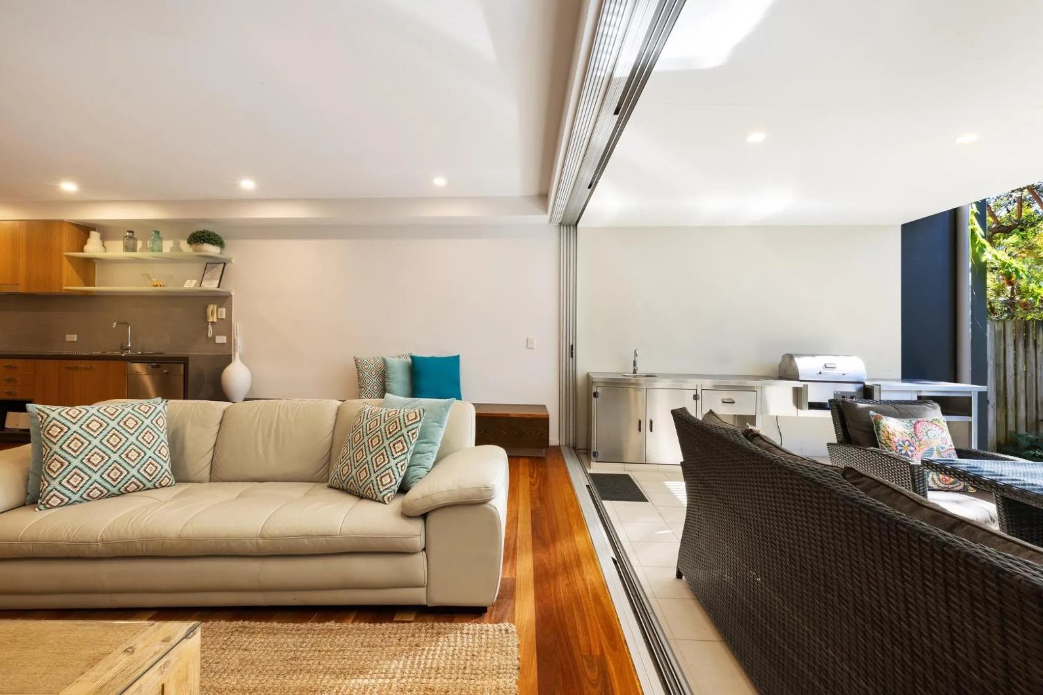 BBQ facilities in East On Byron Bay Apartments