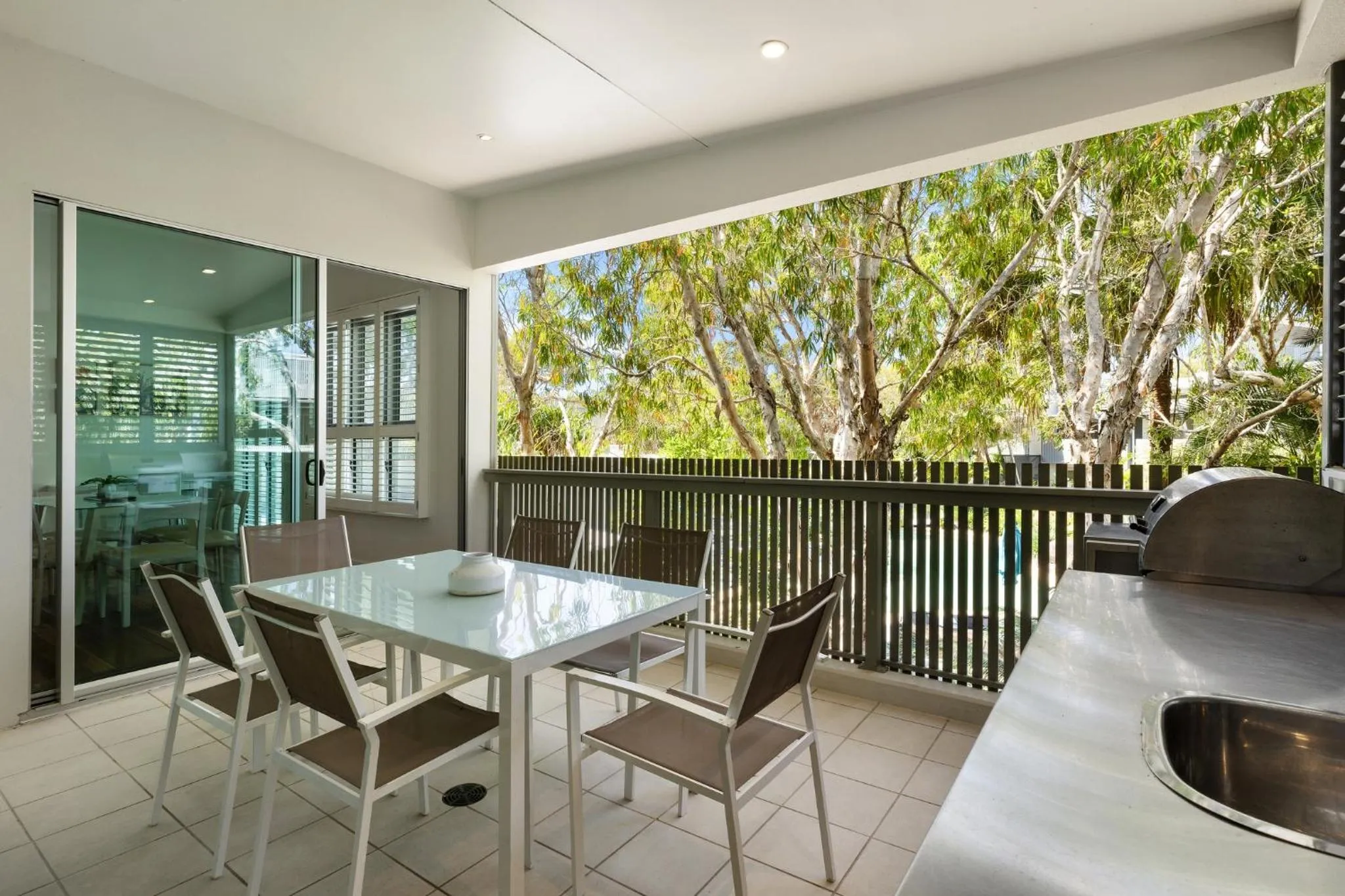 Day in East On Byron Bay Apartments