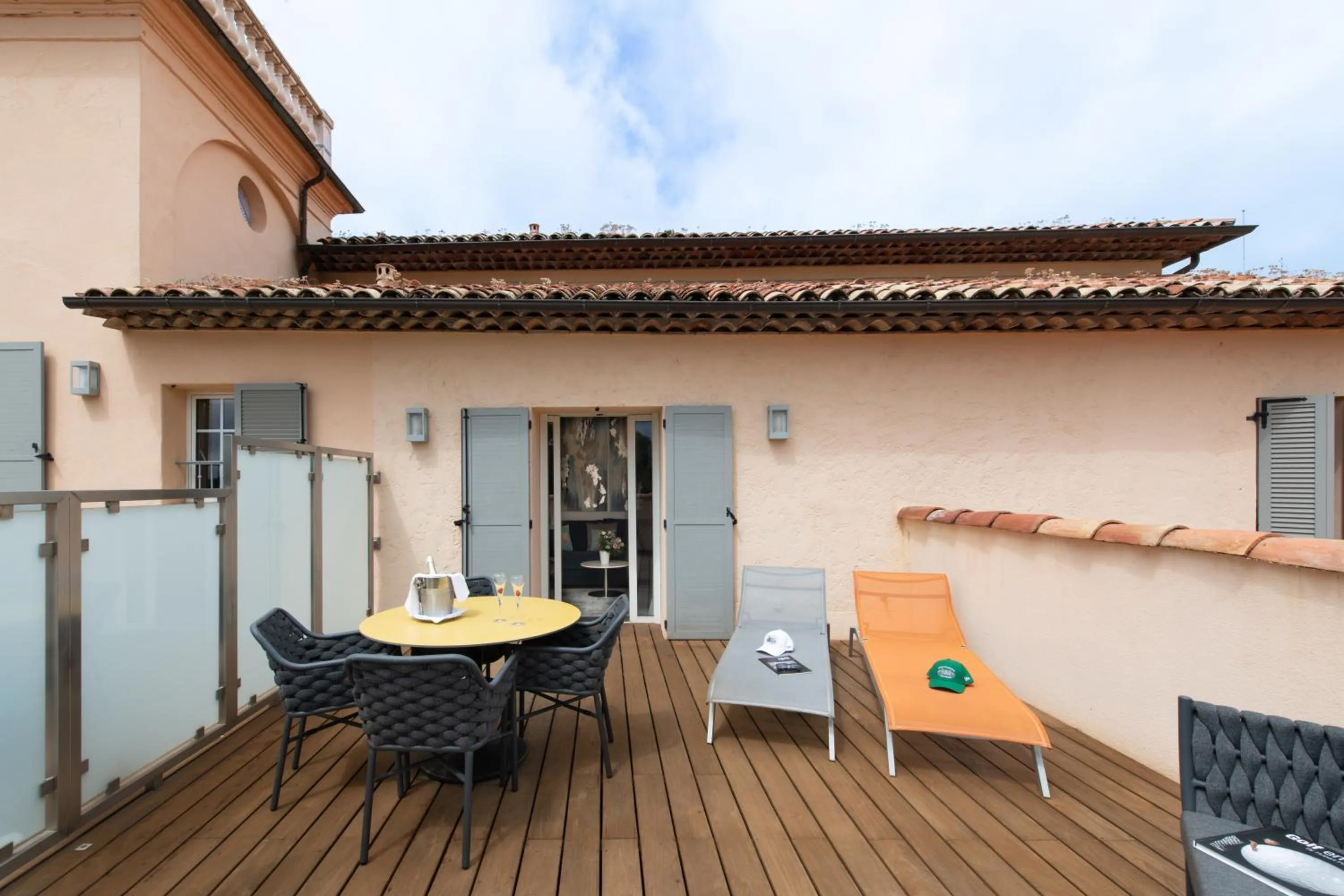 Balcony/Terrace in Hôtel Golf & Spa Château de la Bégude The Originals Collection