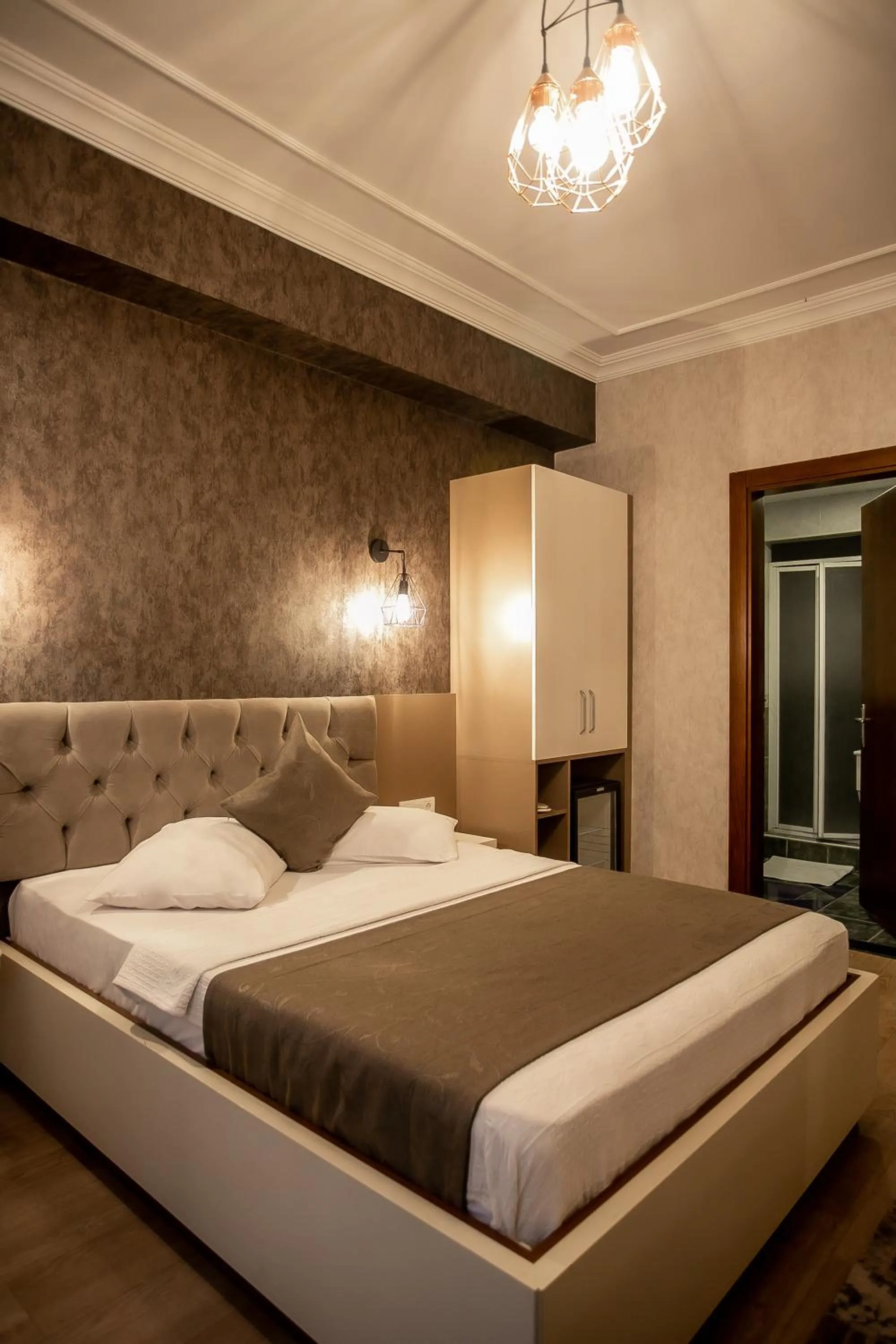 Massage, Bed in Hotel Pera Capitol