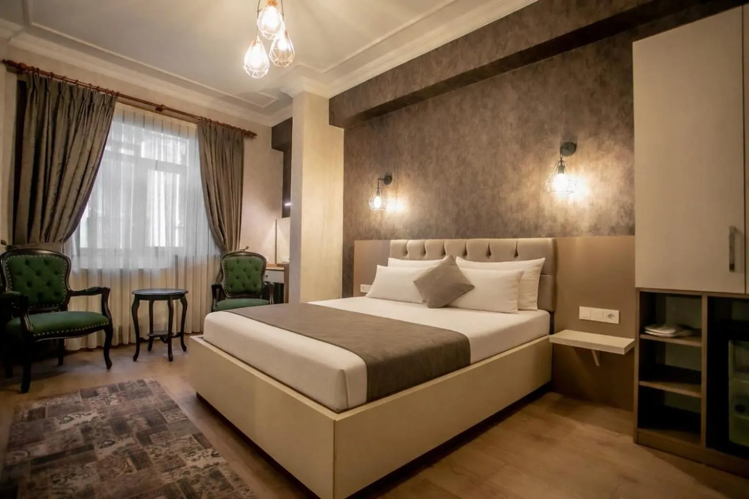 Photo of the whole room, Bed in Hotel Pera Capitol - Taksim & İstiklal