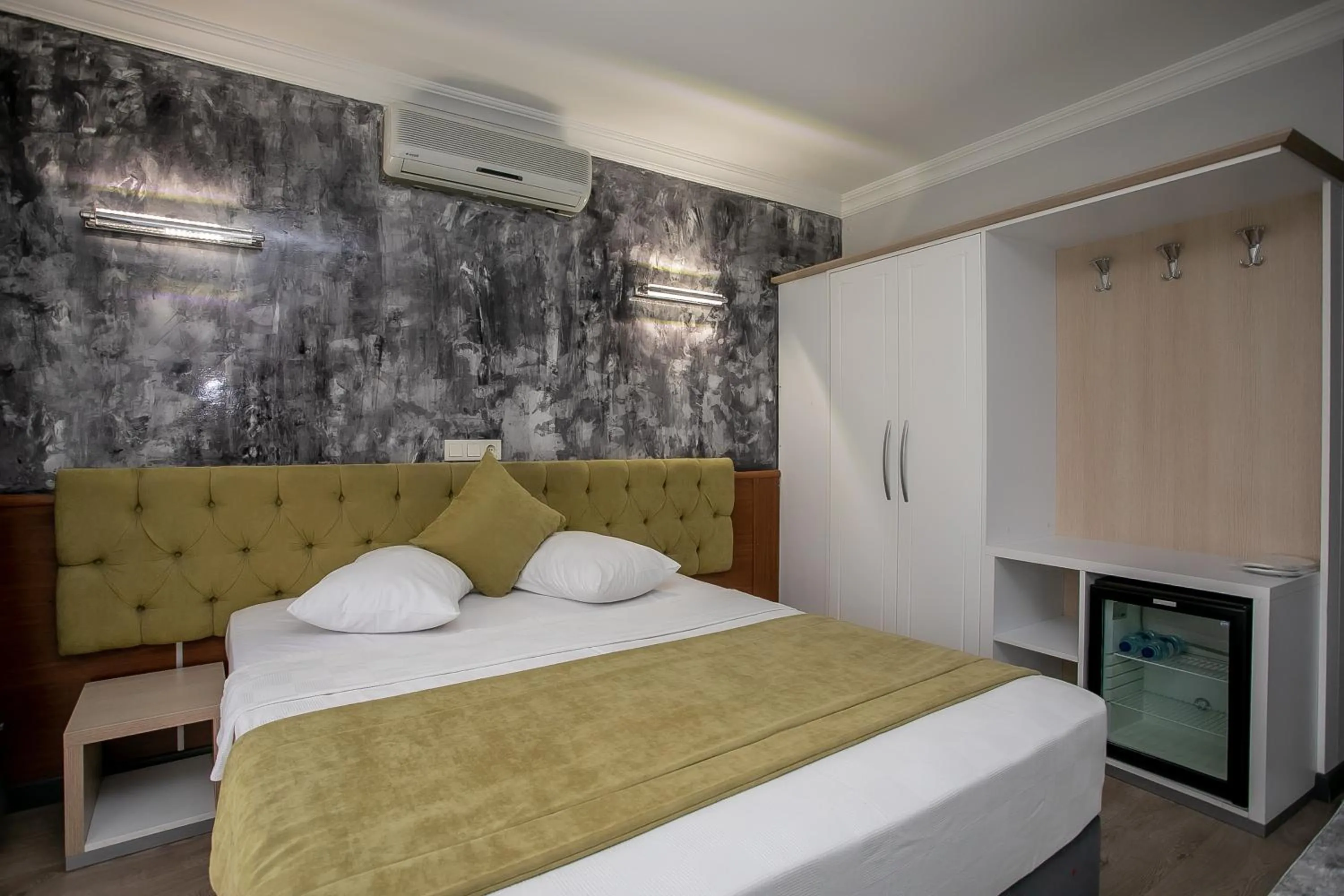 Massage, Bed in Hotel Pera Capitol