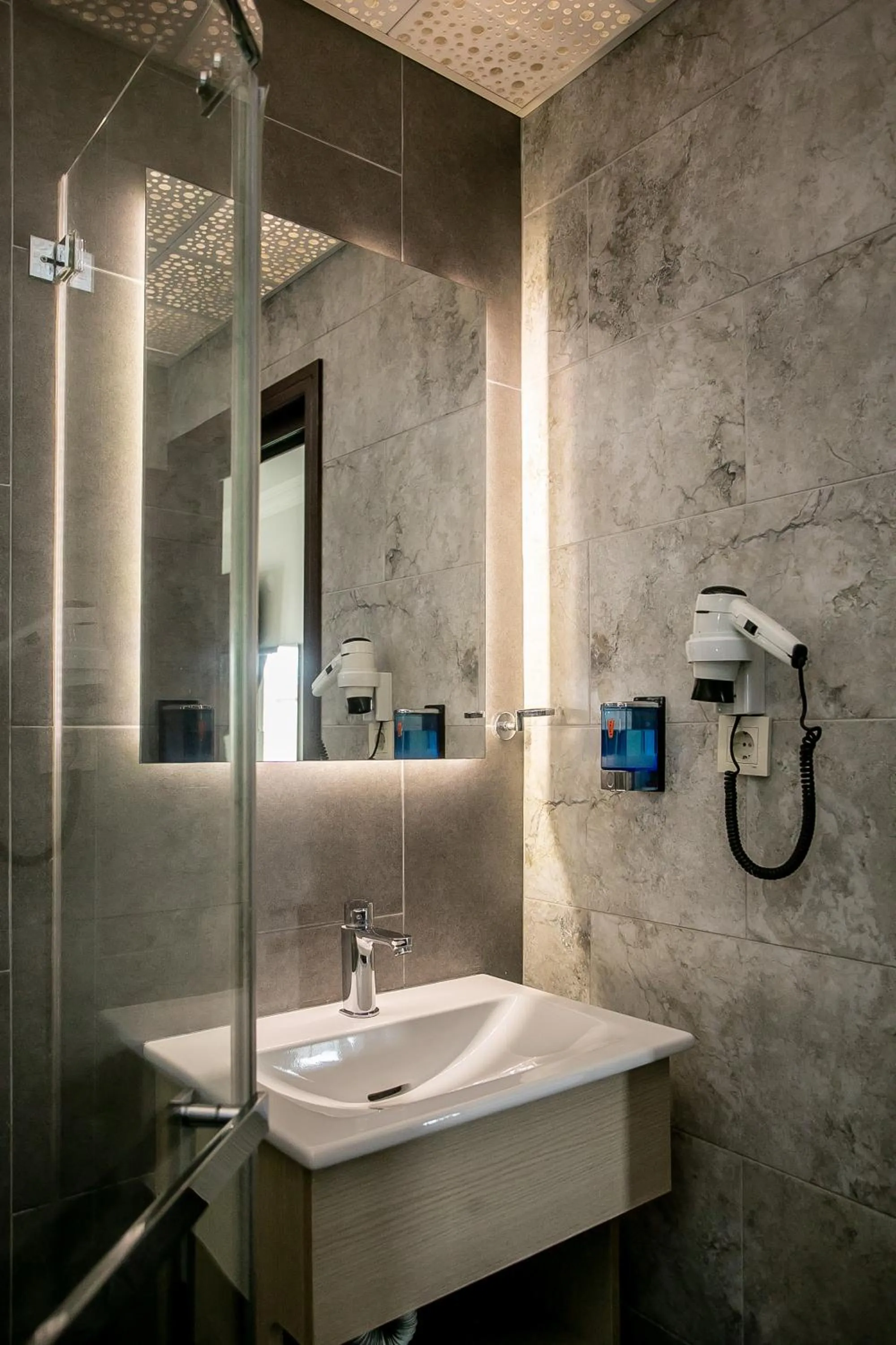 Bathroom in Hotel Pera Capitol