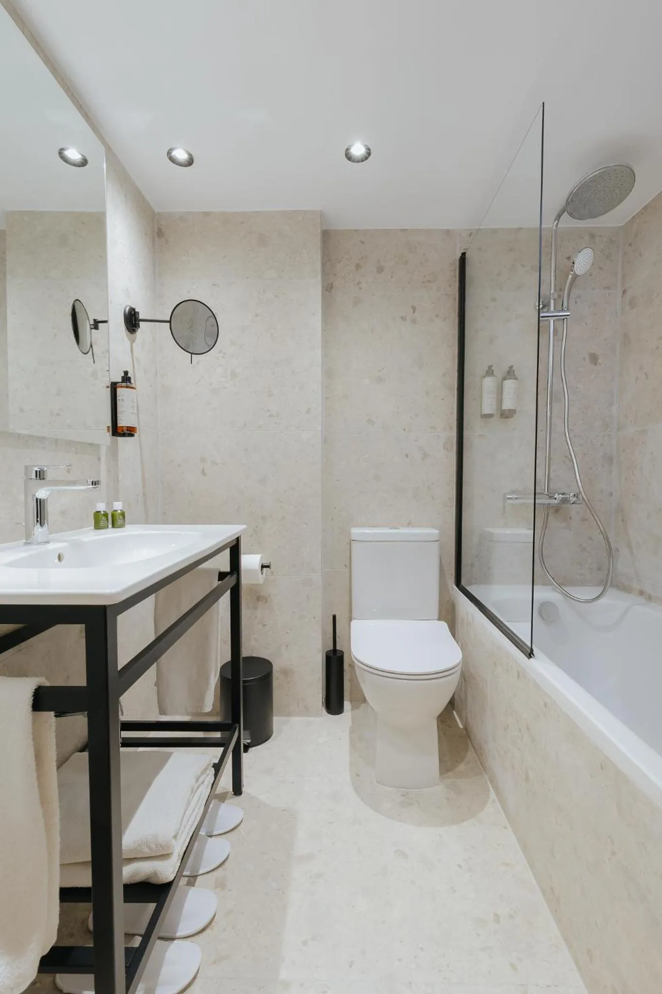 Bathroom in Odysseia Hotel Kapetanios